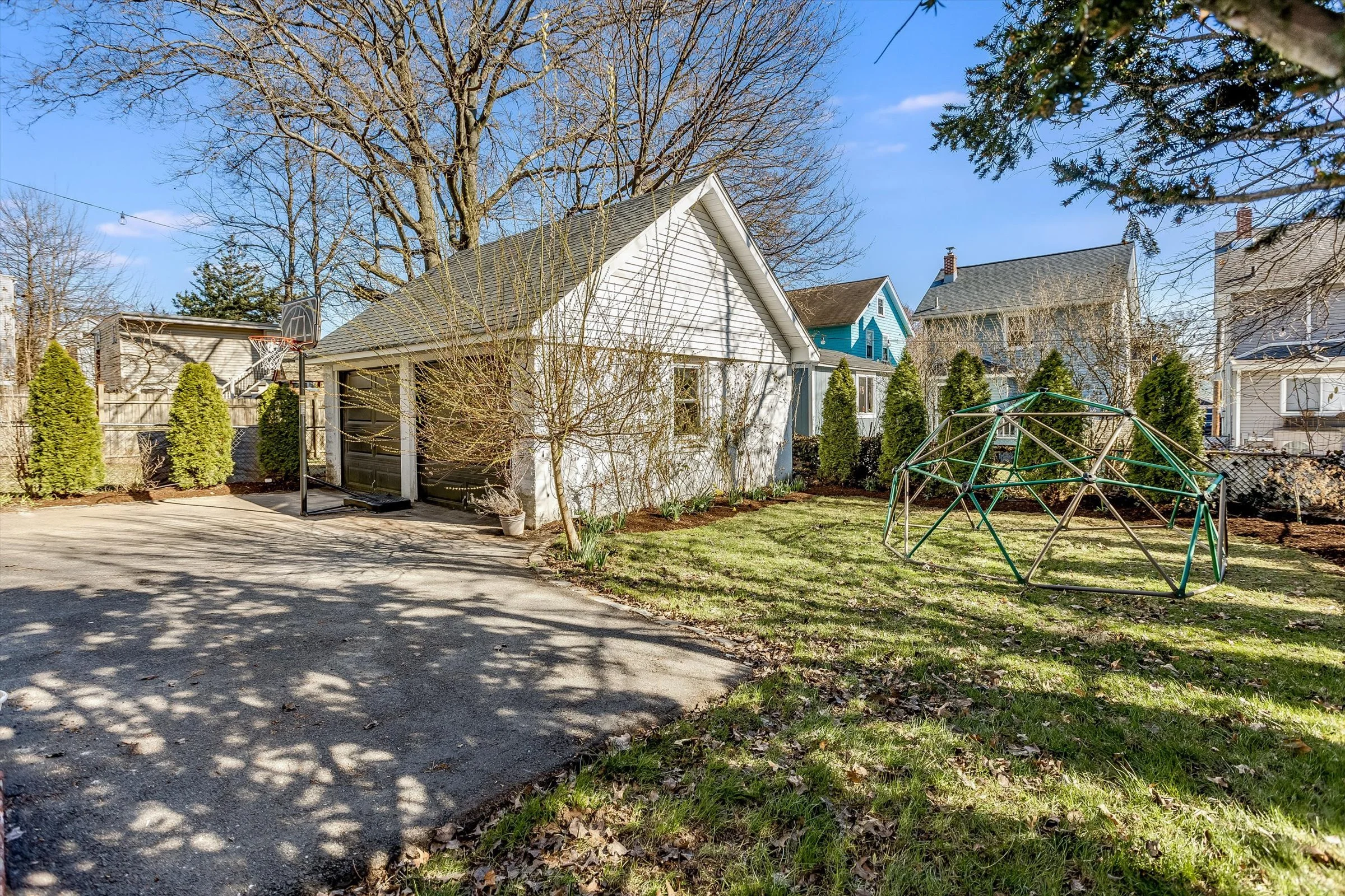 67-Backyard.jpg