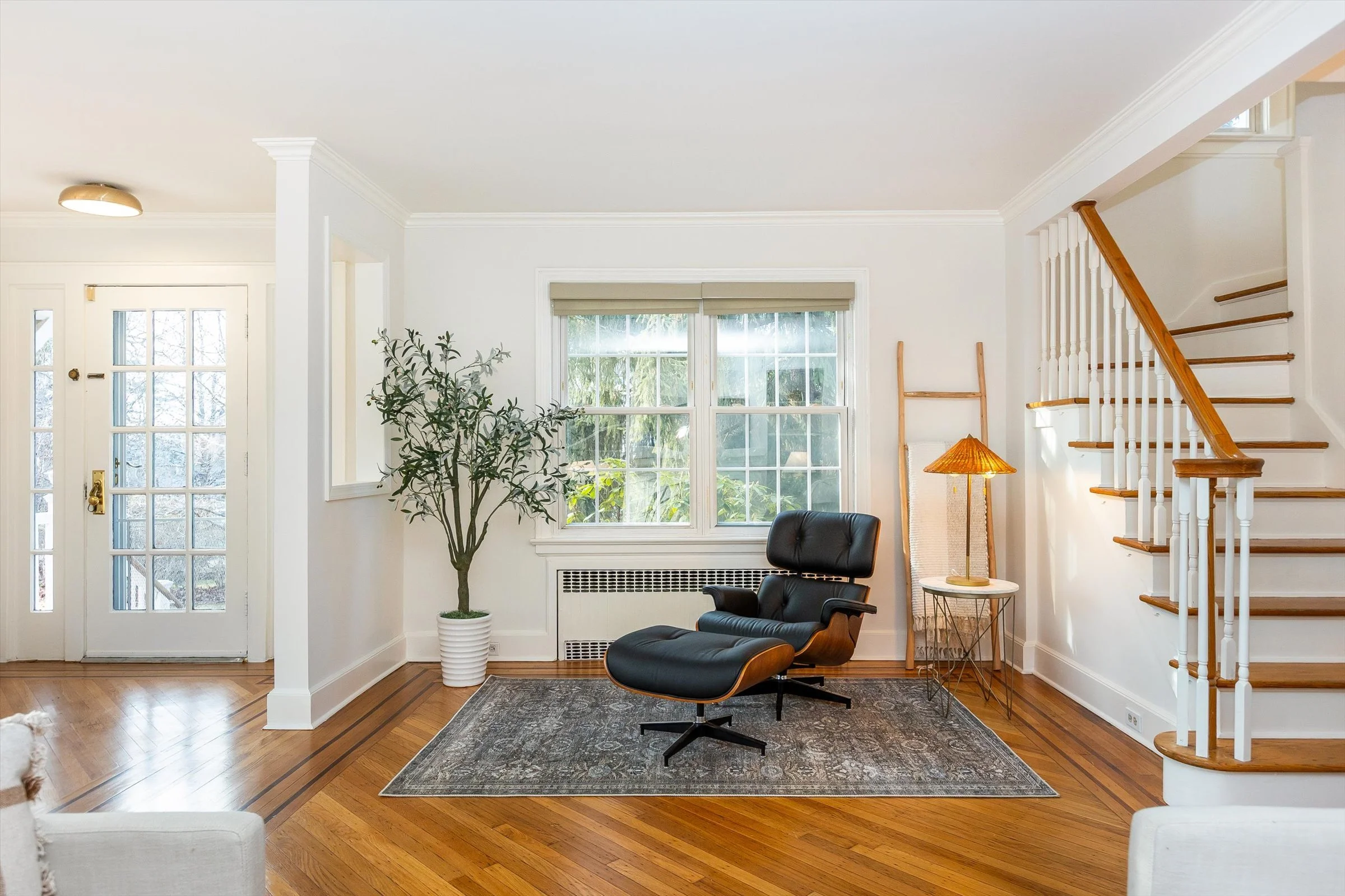 117-LIVING ROOM lightson.jpg