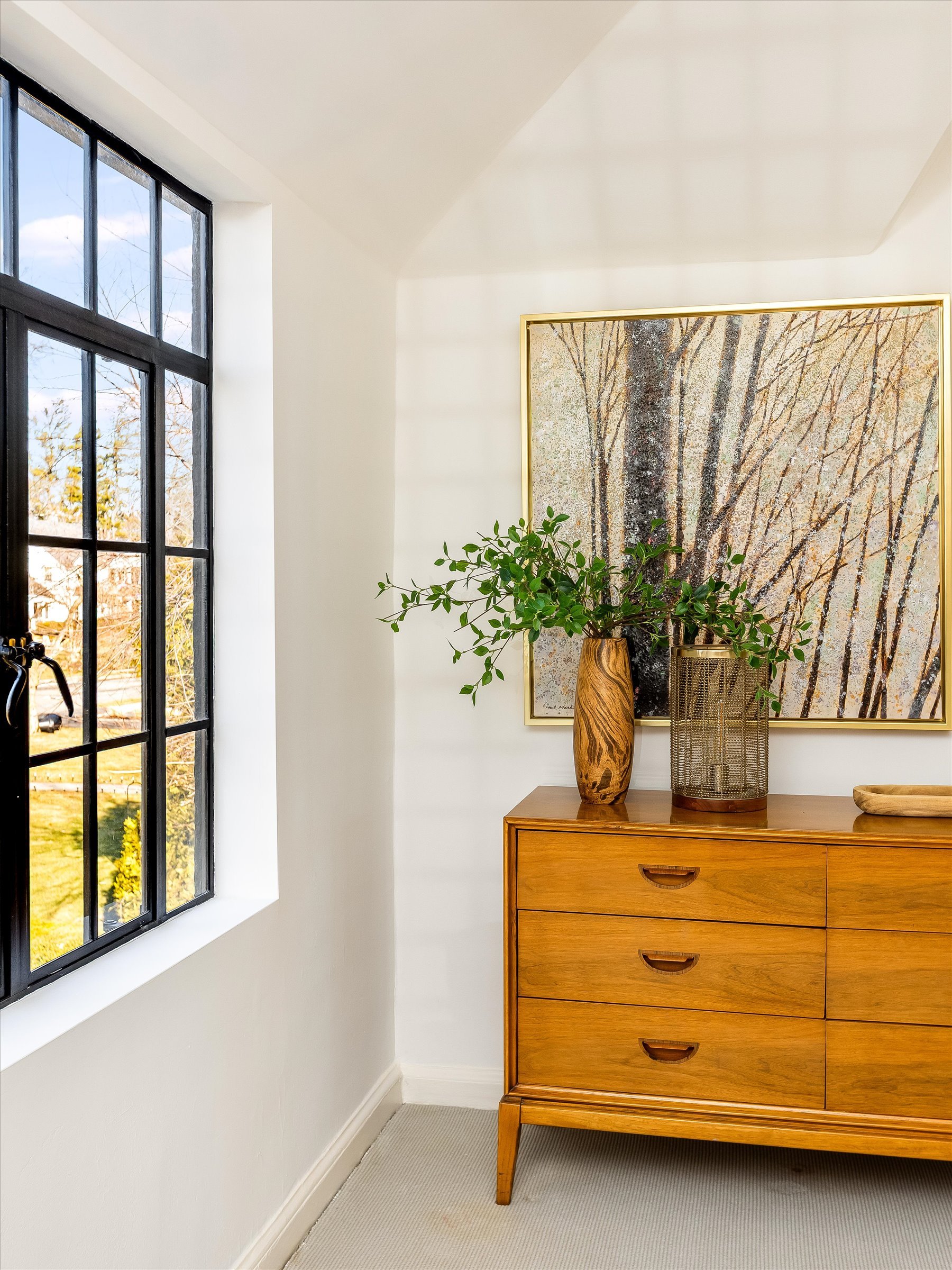 053-Primary Bedroom.jpg