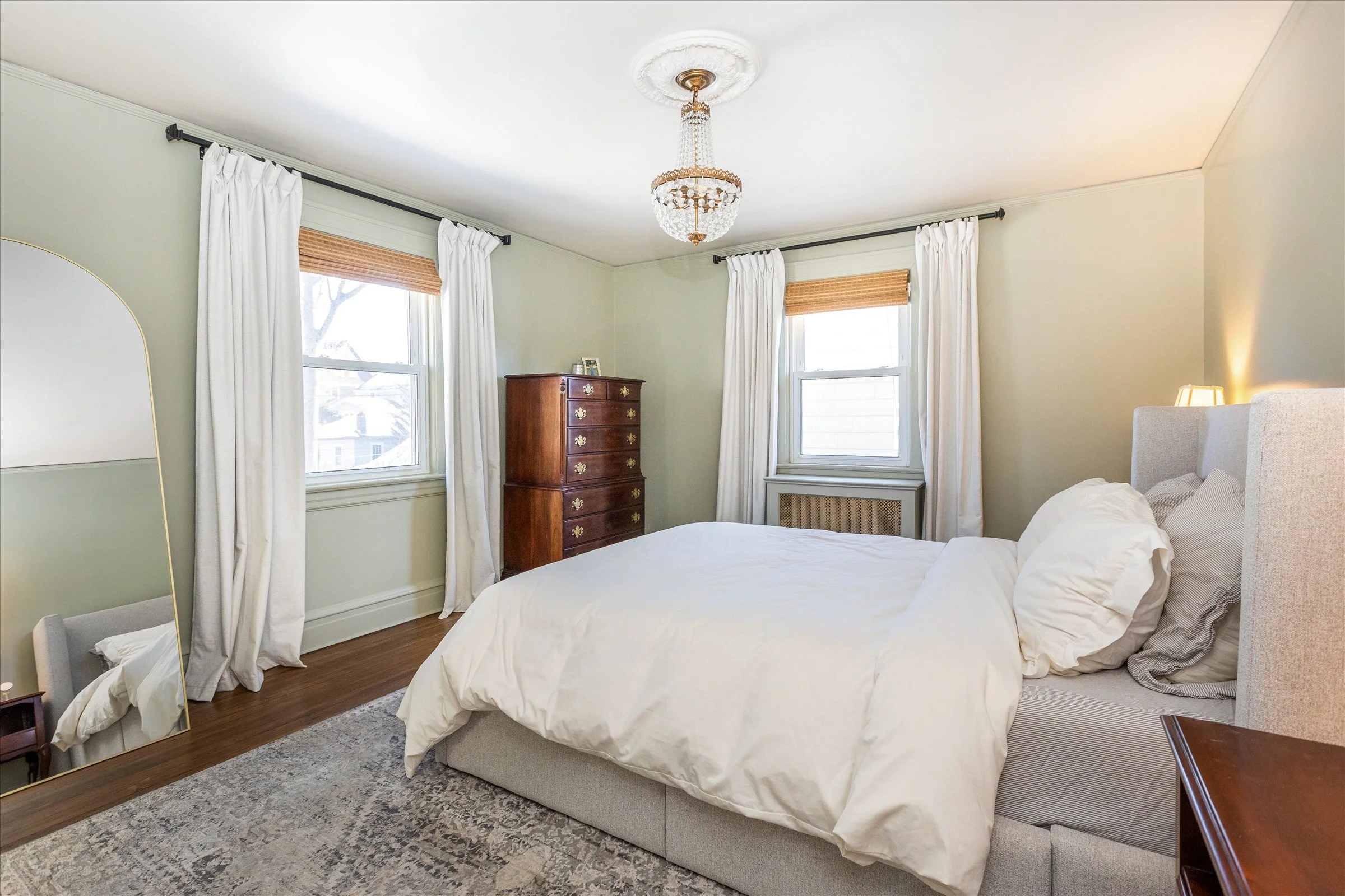 16-Primary Bedroom.jpg