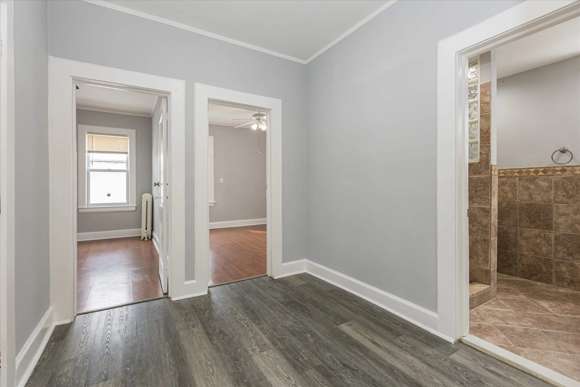 26-Bedroom Hallway.jpg