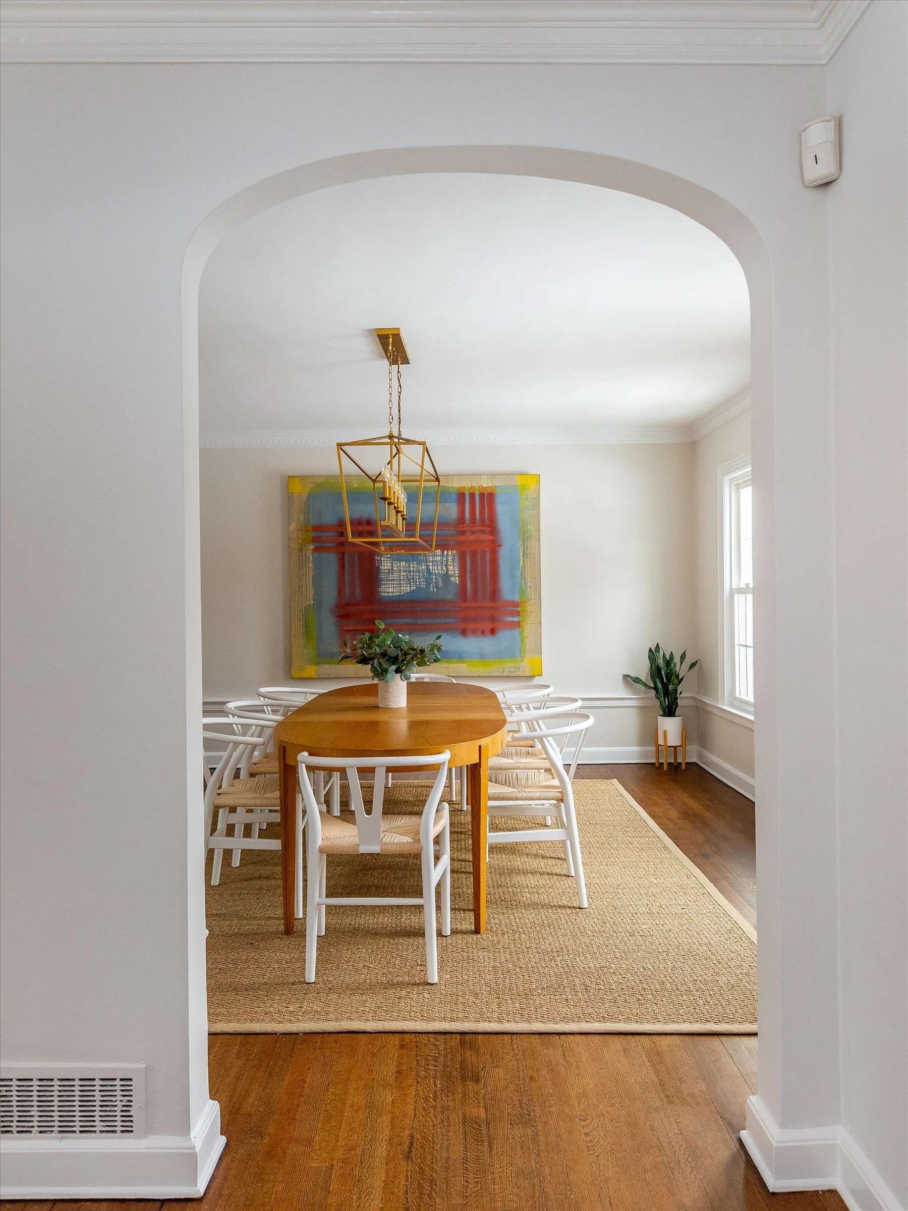 44-Foyer to Dining Room.jpg