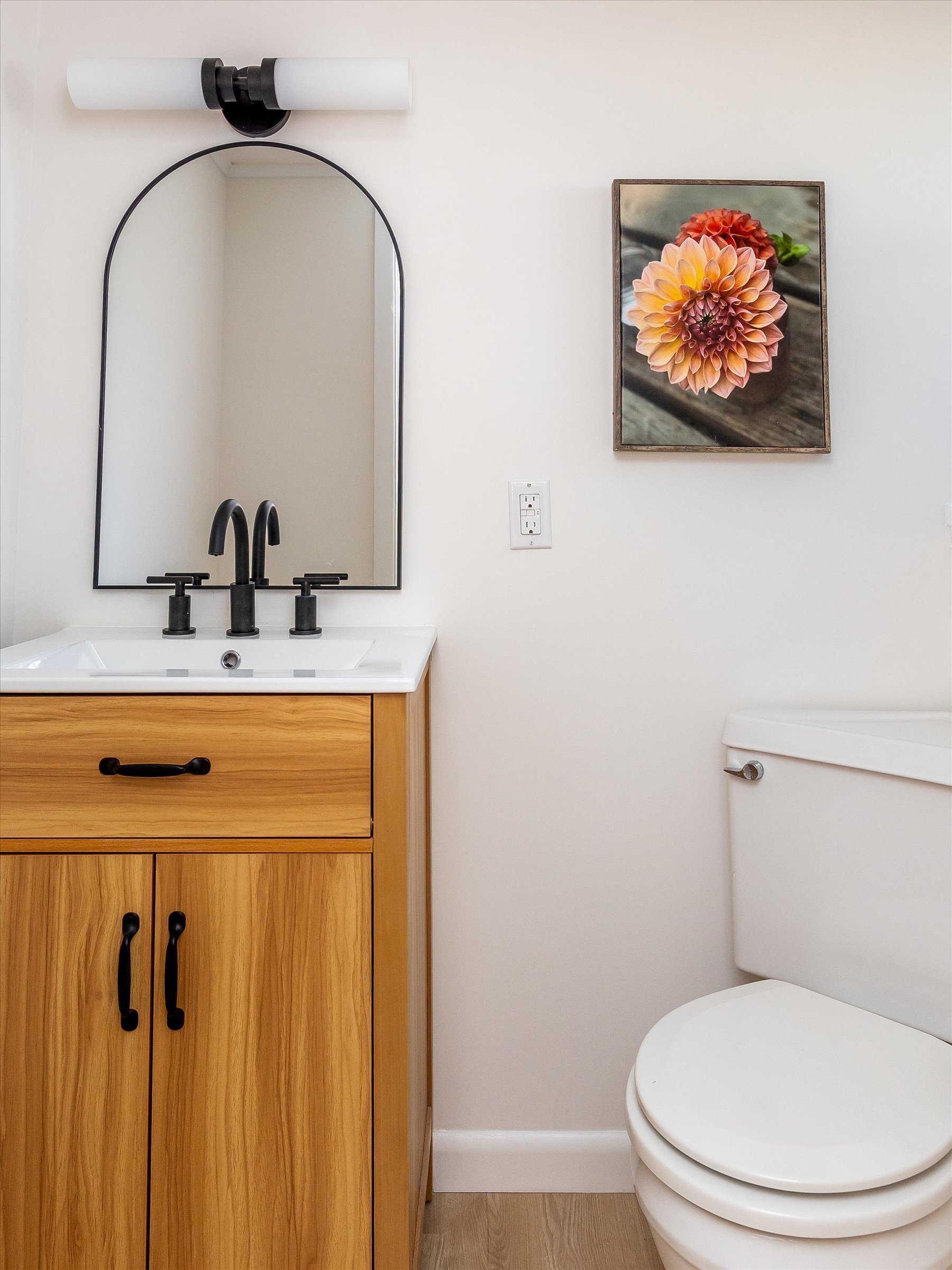 60-BR4 Powder Room.jpg