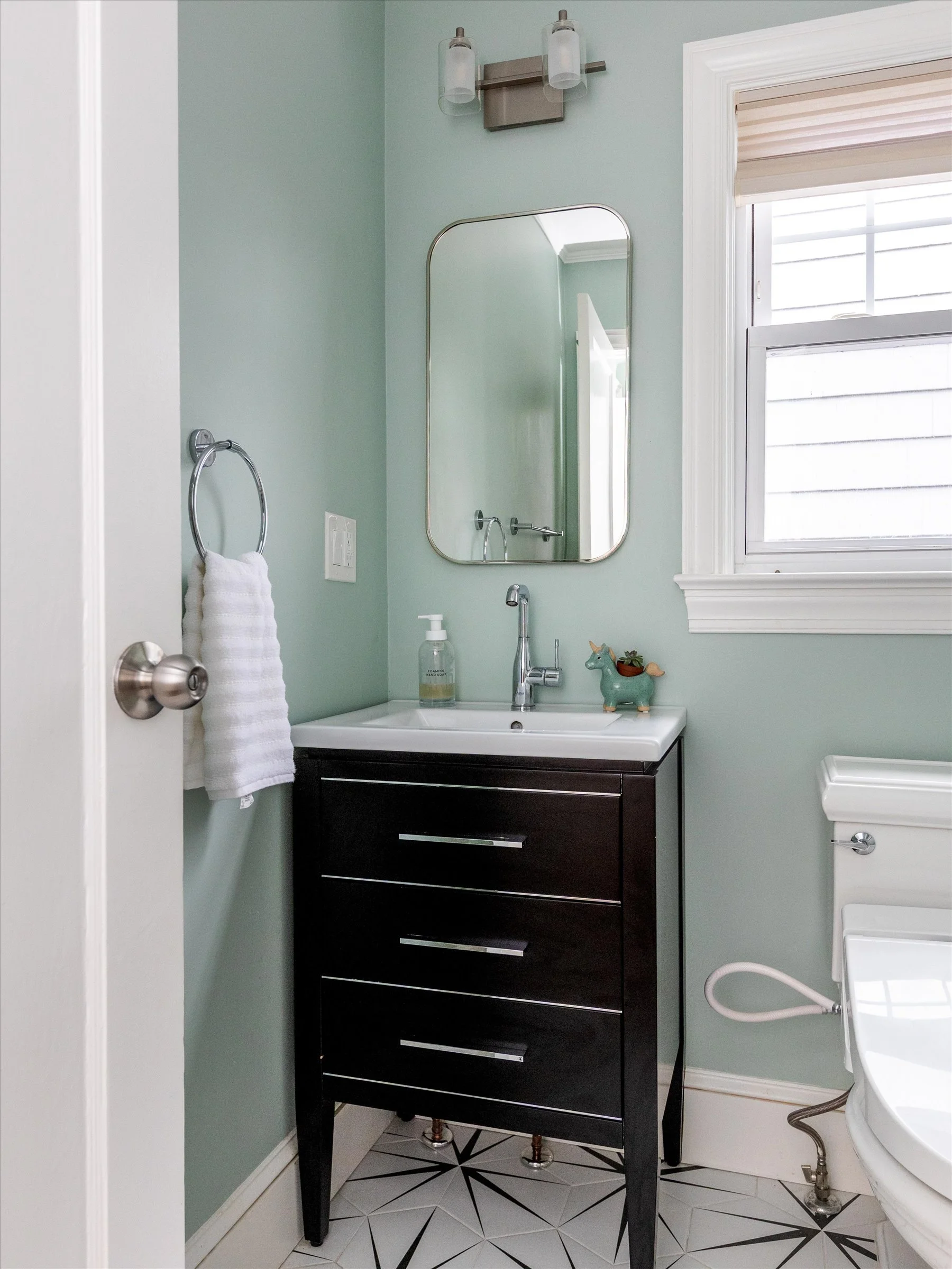 28-First Floor Bathroom.jpg