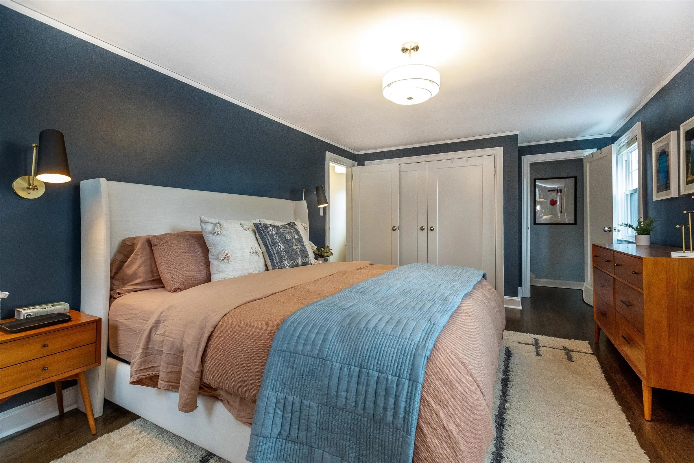 30-Primary Bedroom.jpg