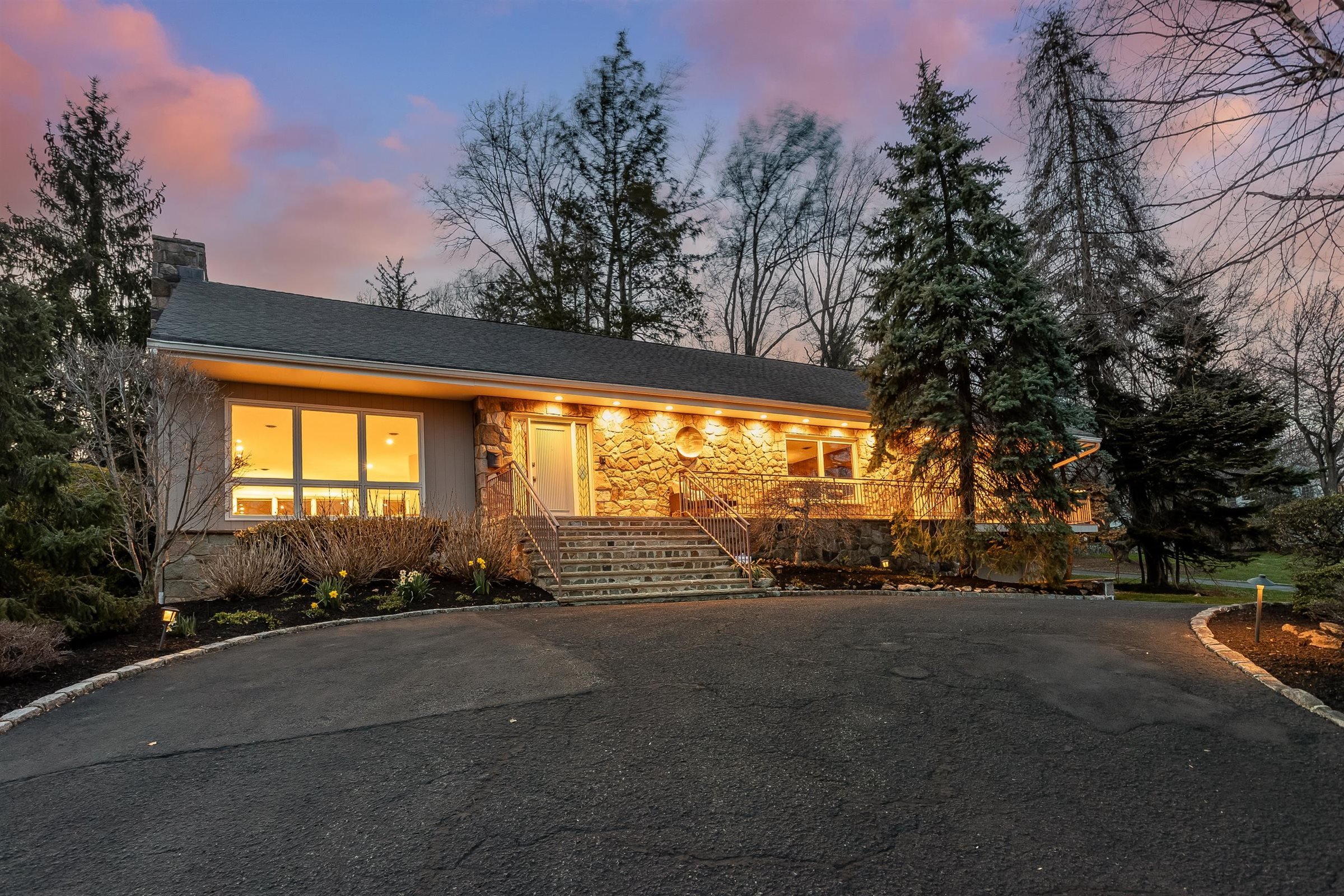 165 North Wyoming Avenue