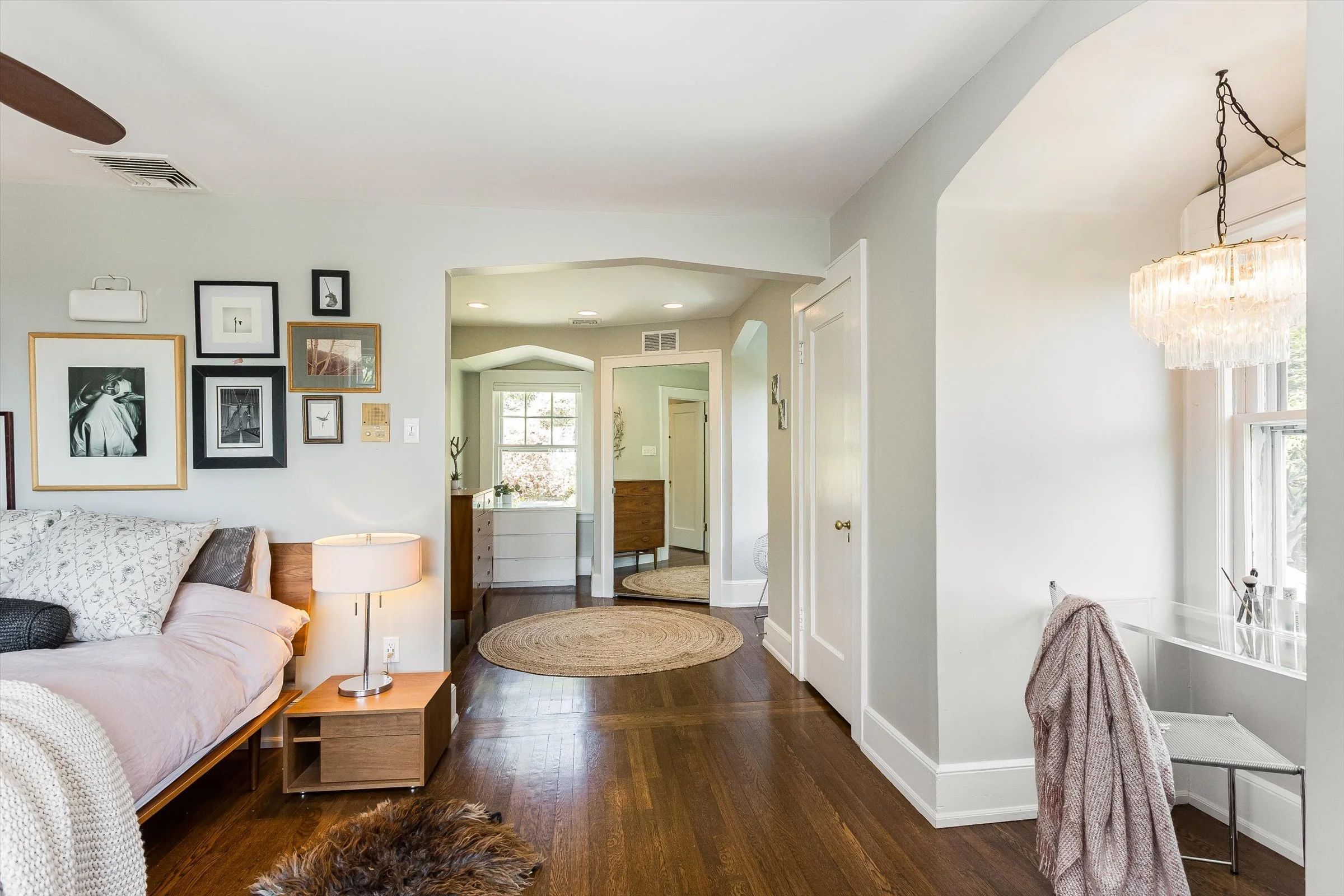 027-Primary Bedroom.jpg