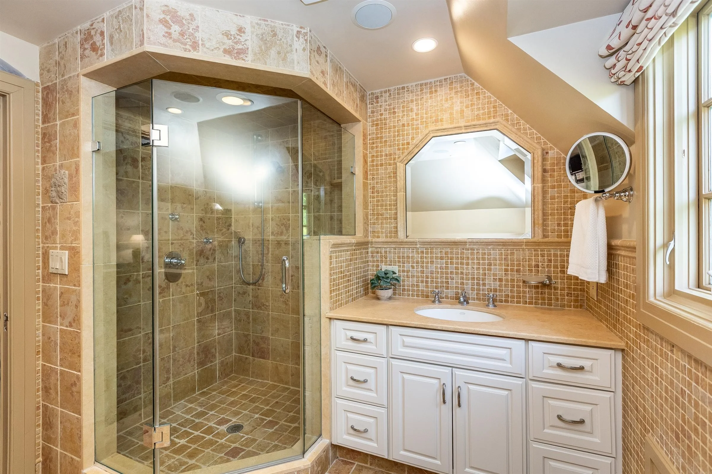 48-Primary Bathroom.jpg