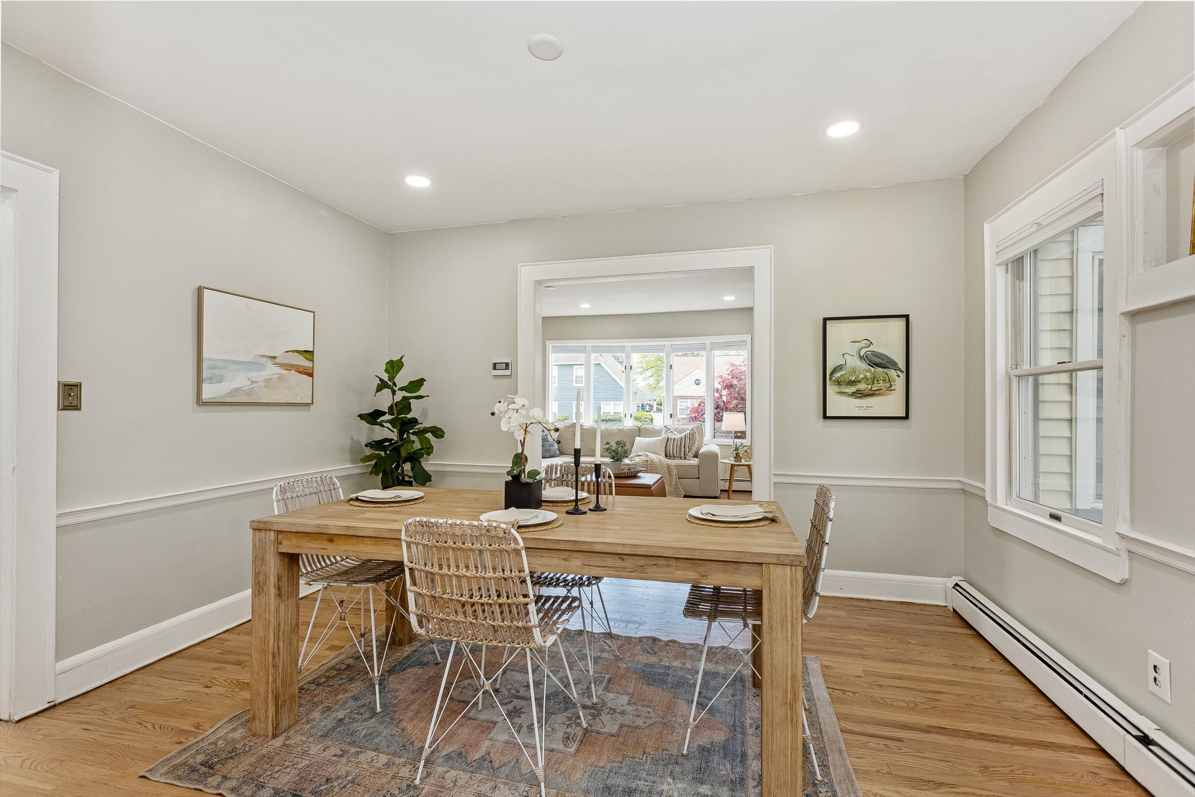 25-Dining Room.jpg