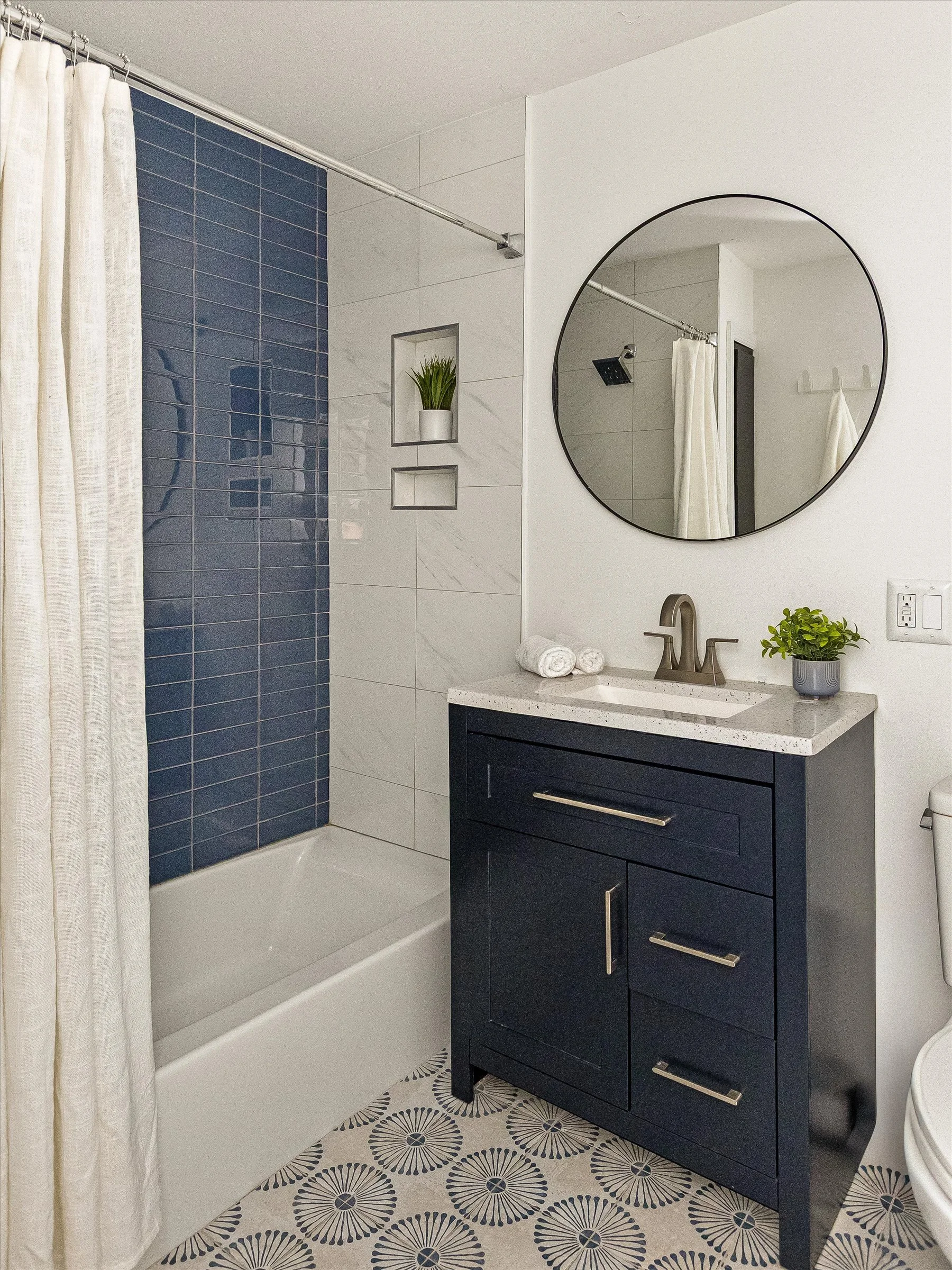 48-Bathroom.jpg