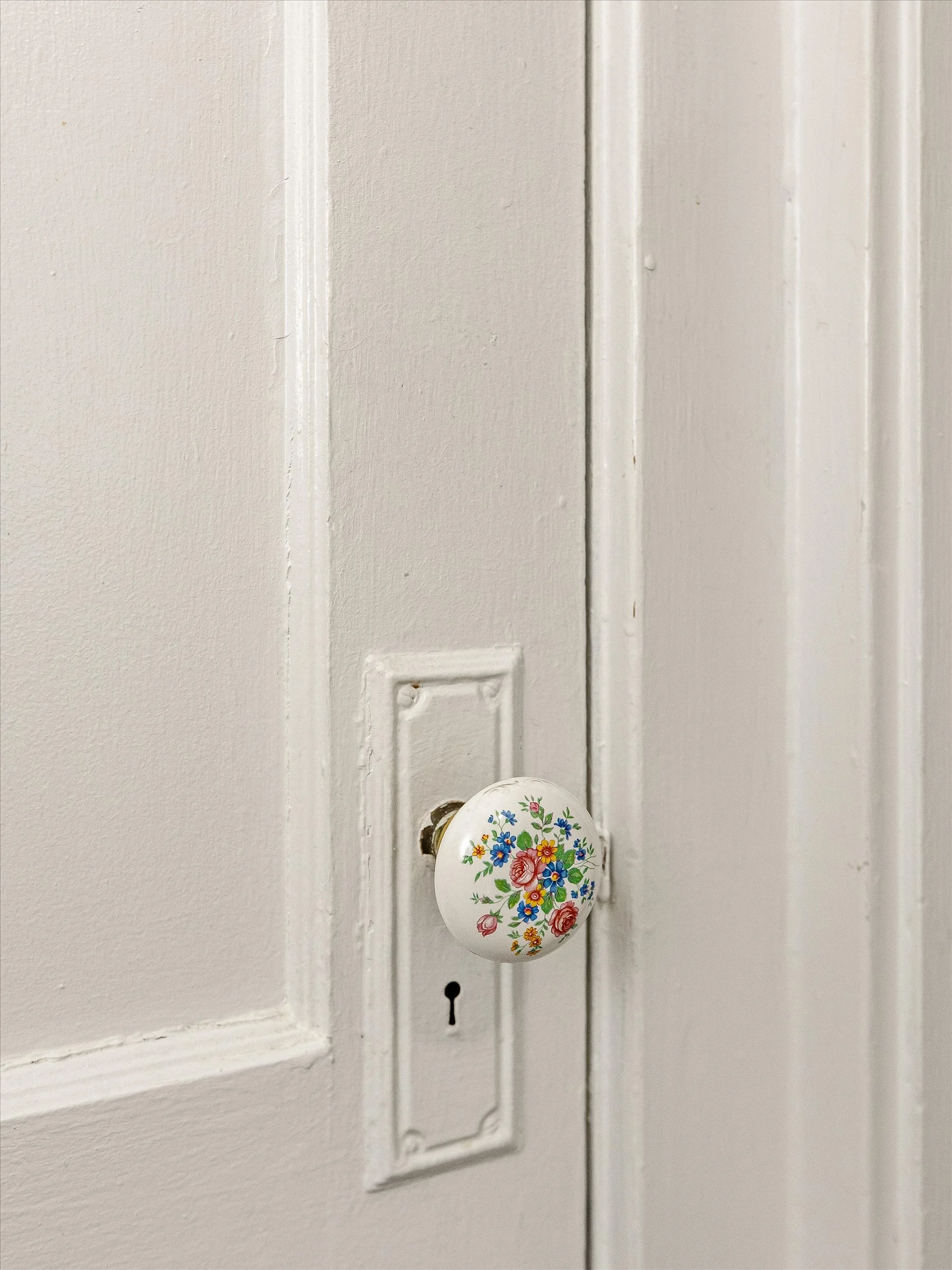 49-Closet Door.jpg
