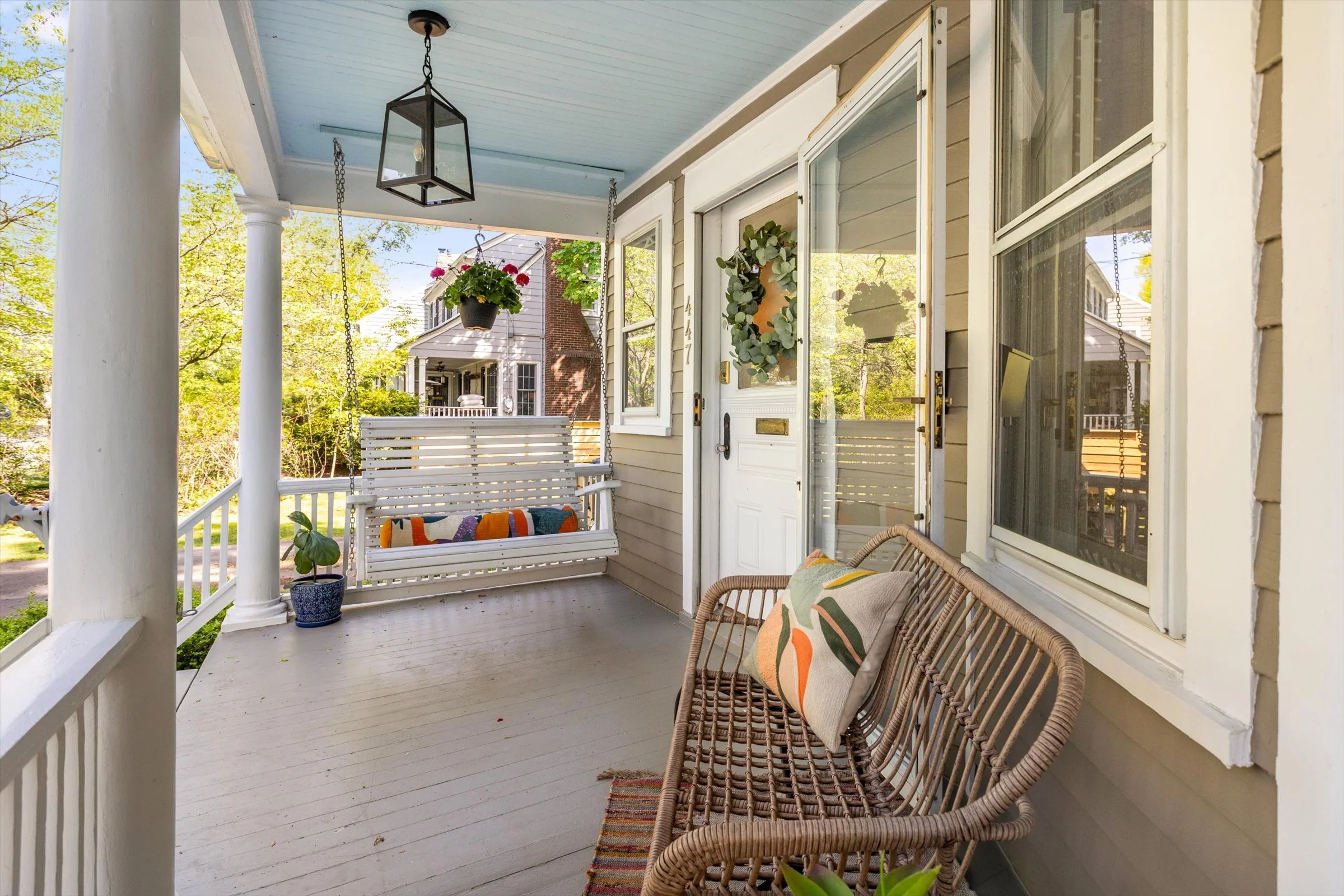 06-Front Porch.jpg