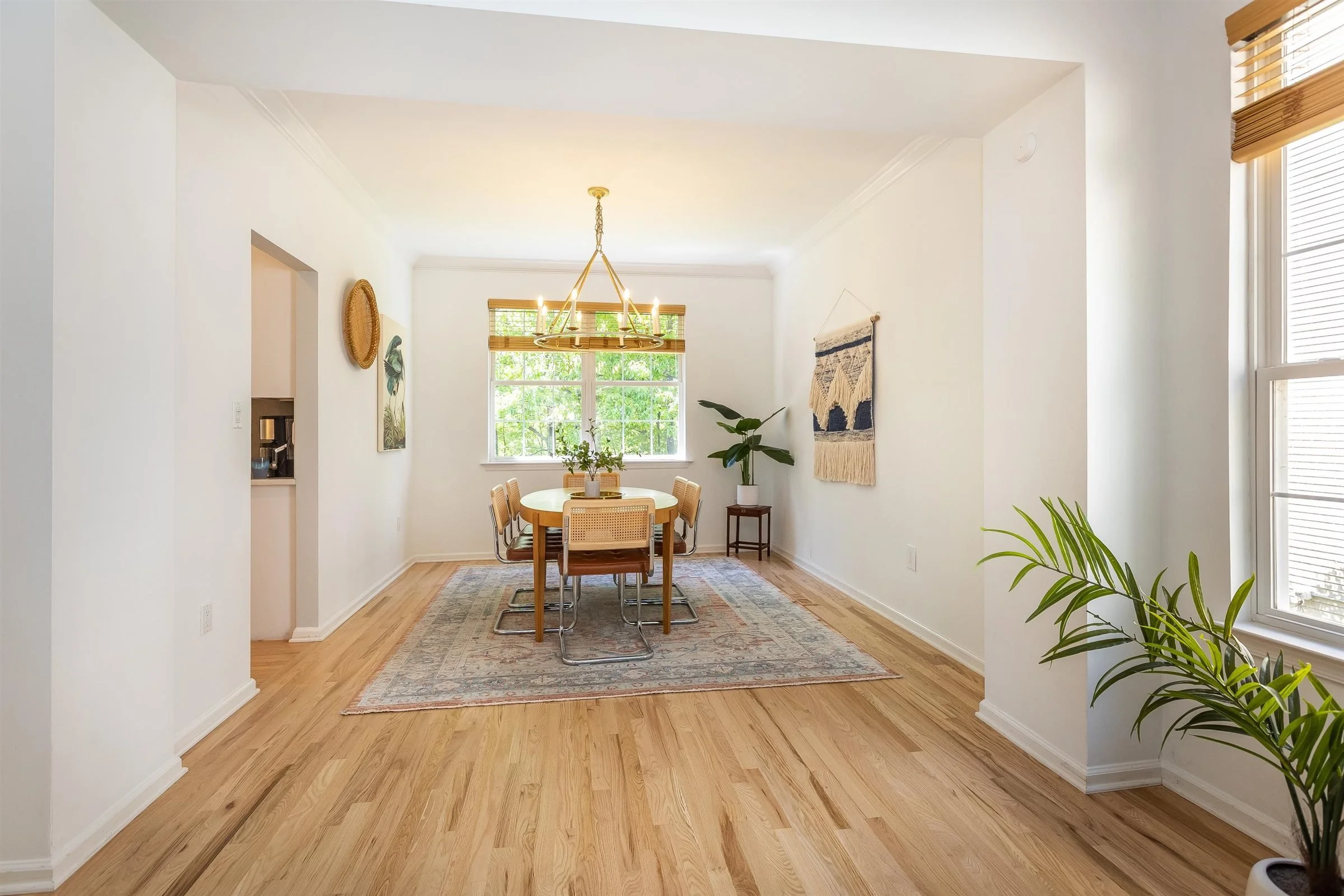 17-Dining Room.jpg