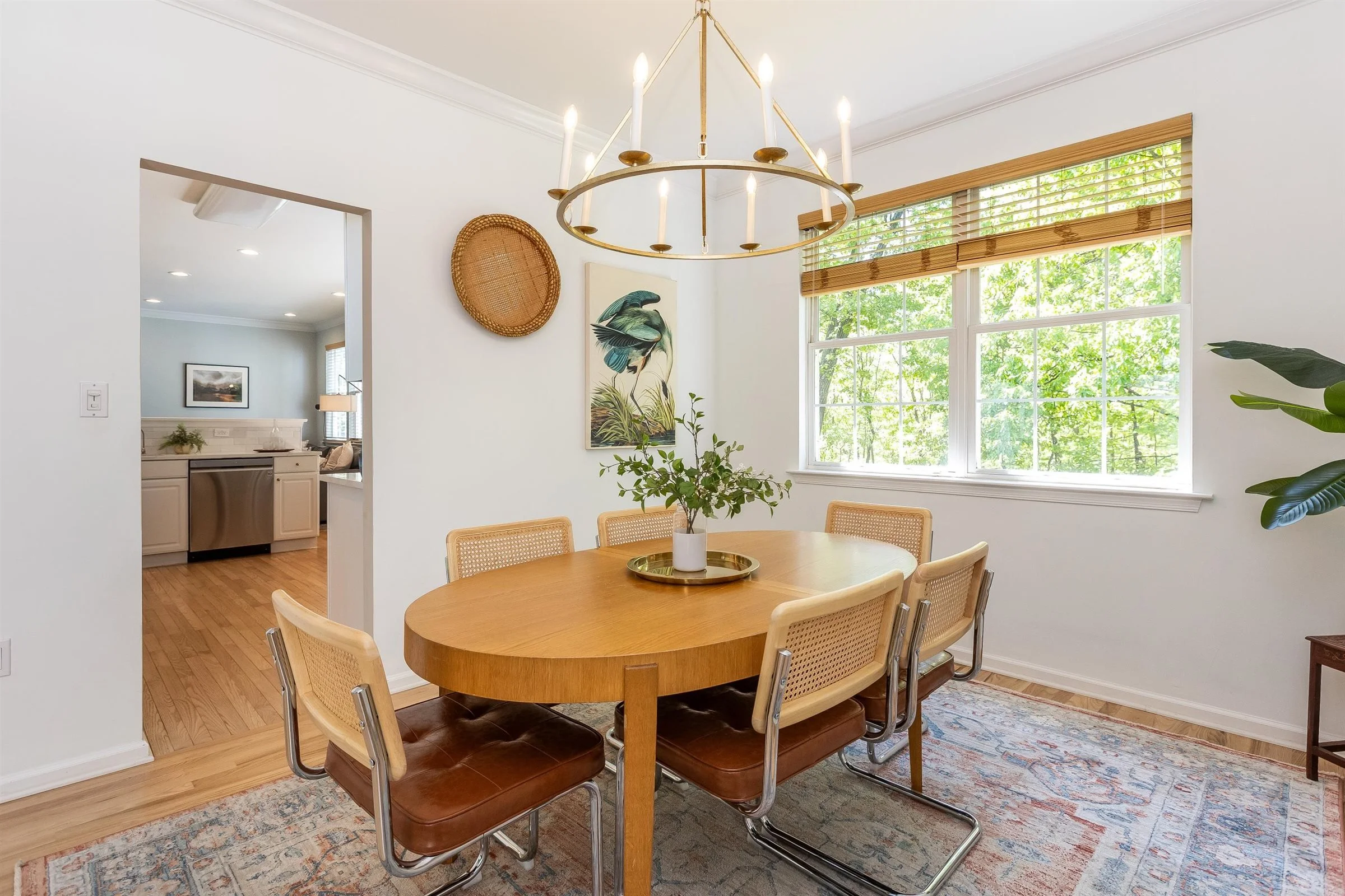 20-Dining Room.jpg