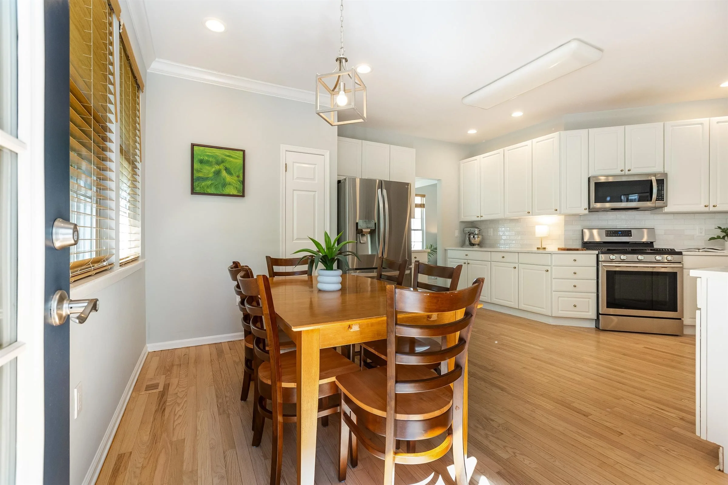 27-Kitchen.jpg