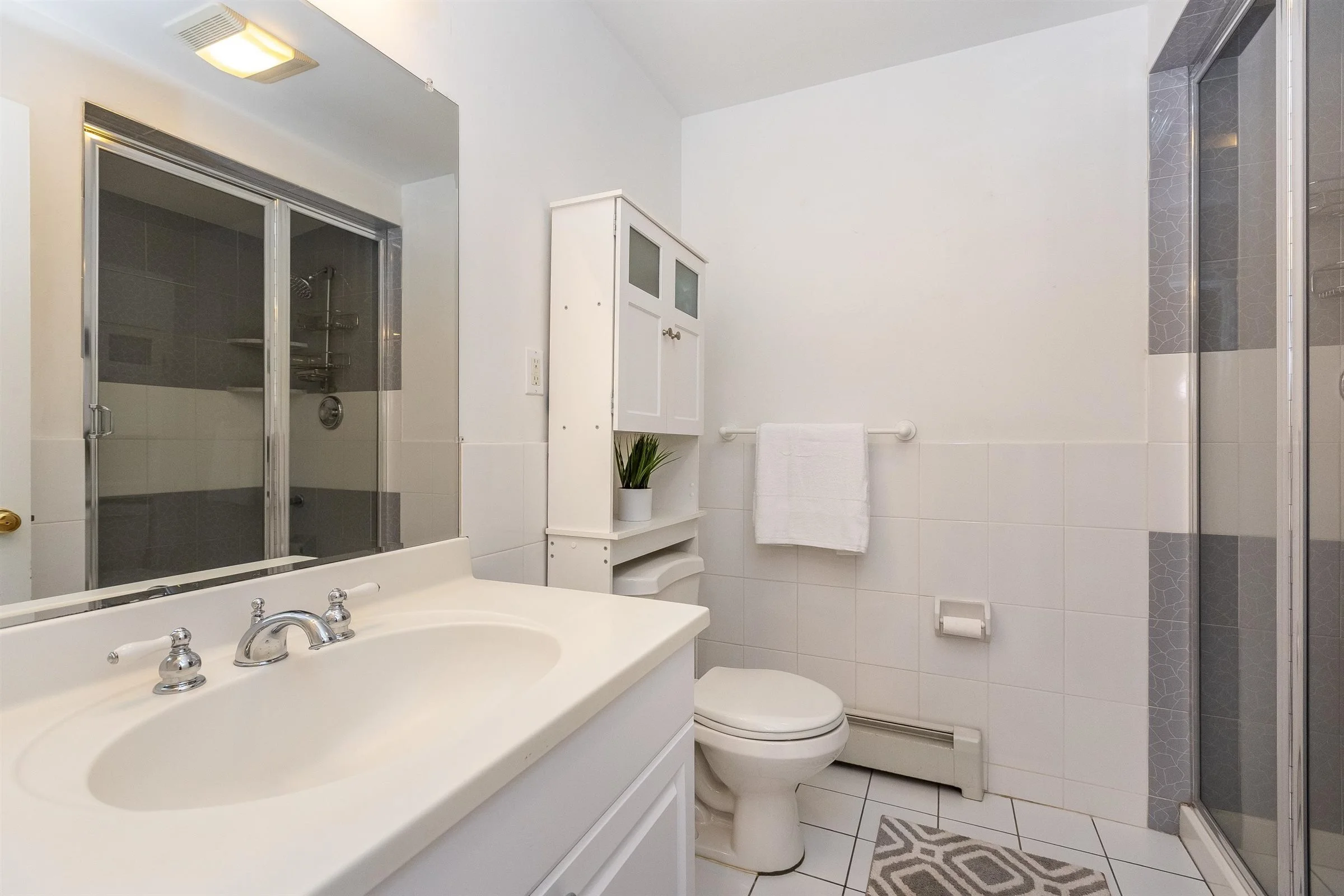 50-Bathroom.jpg