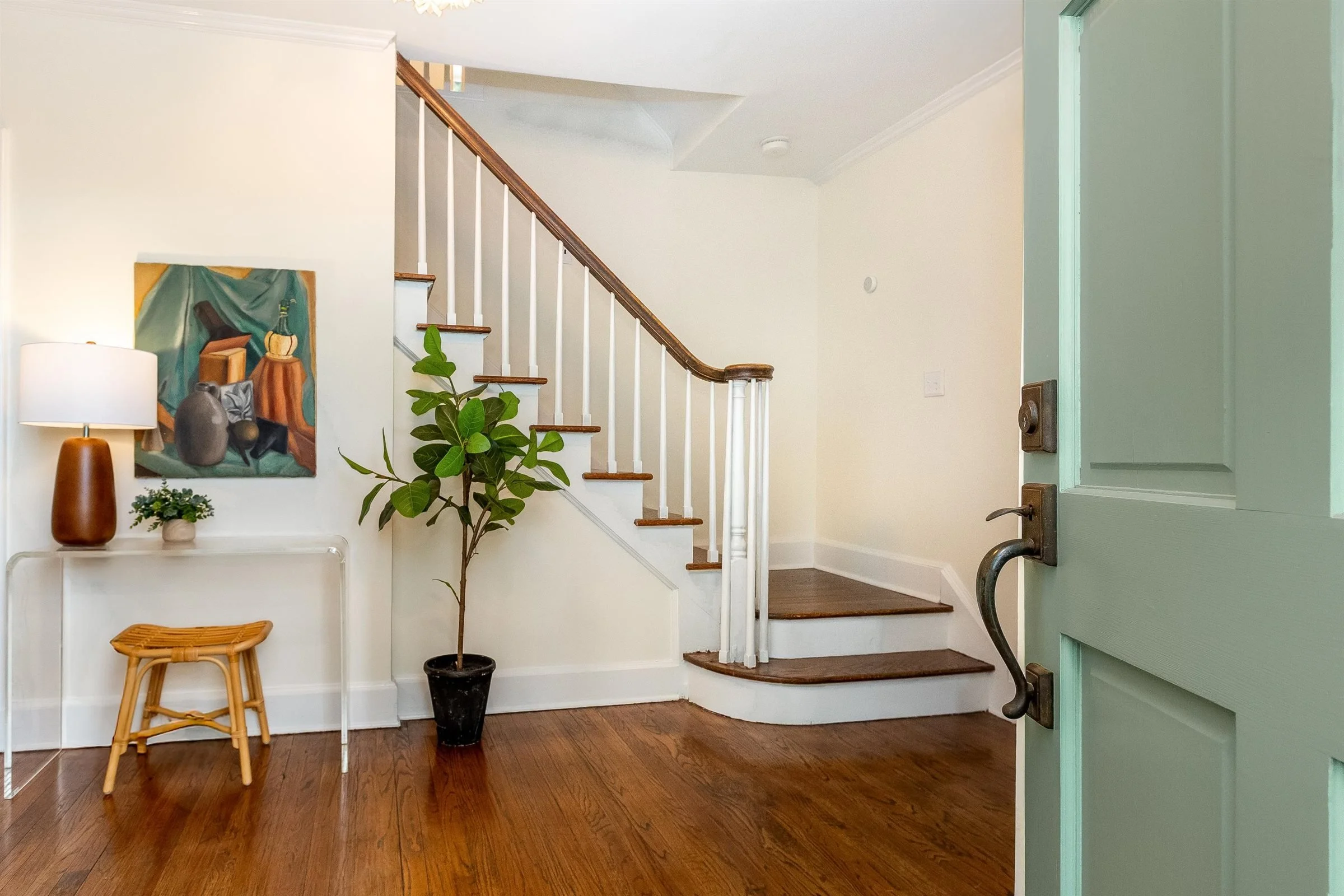 15-Foyer.jpg