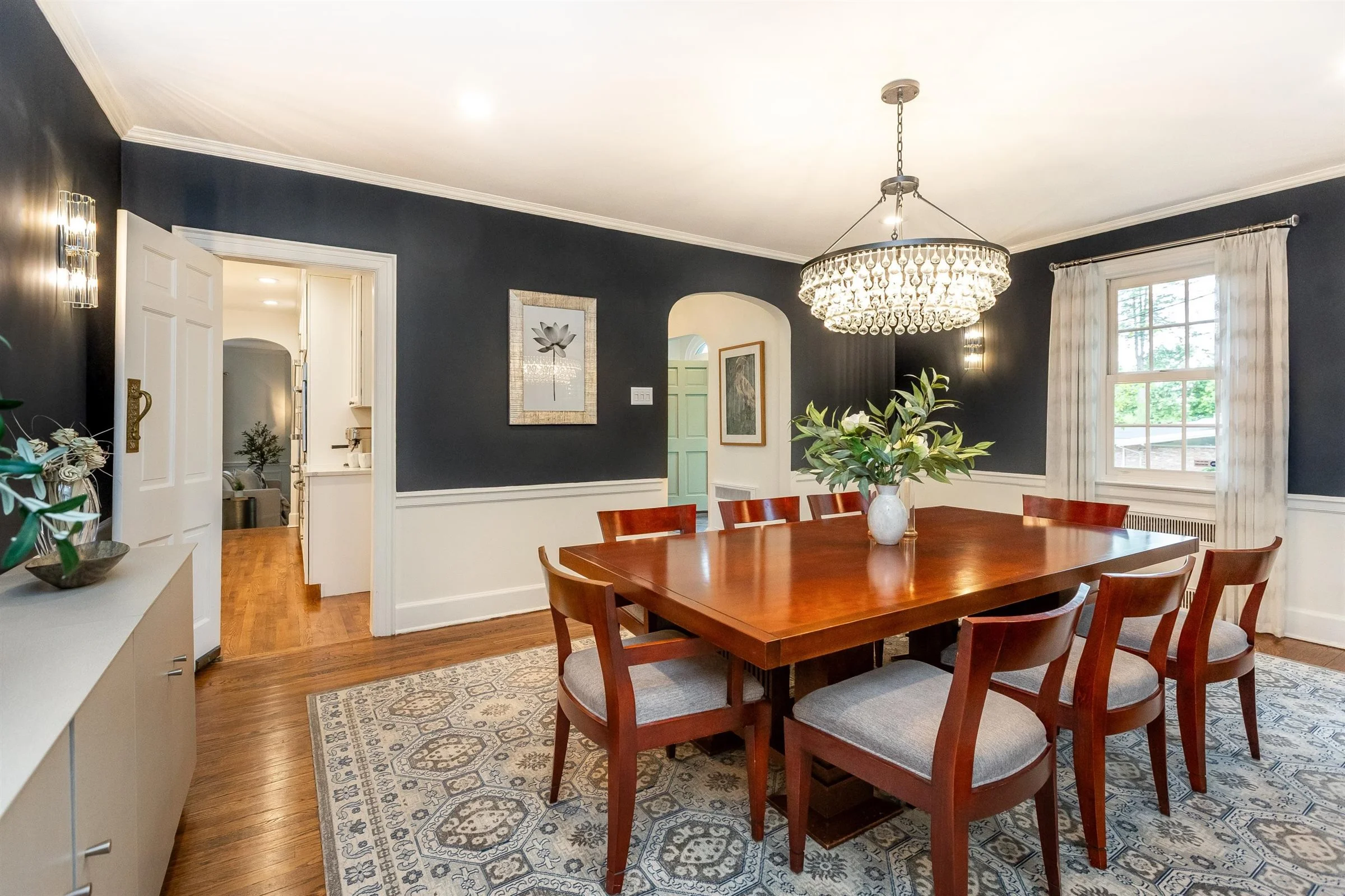 30-Dining Room.jpg