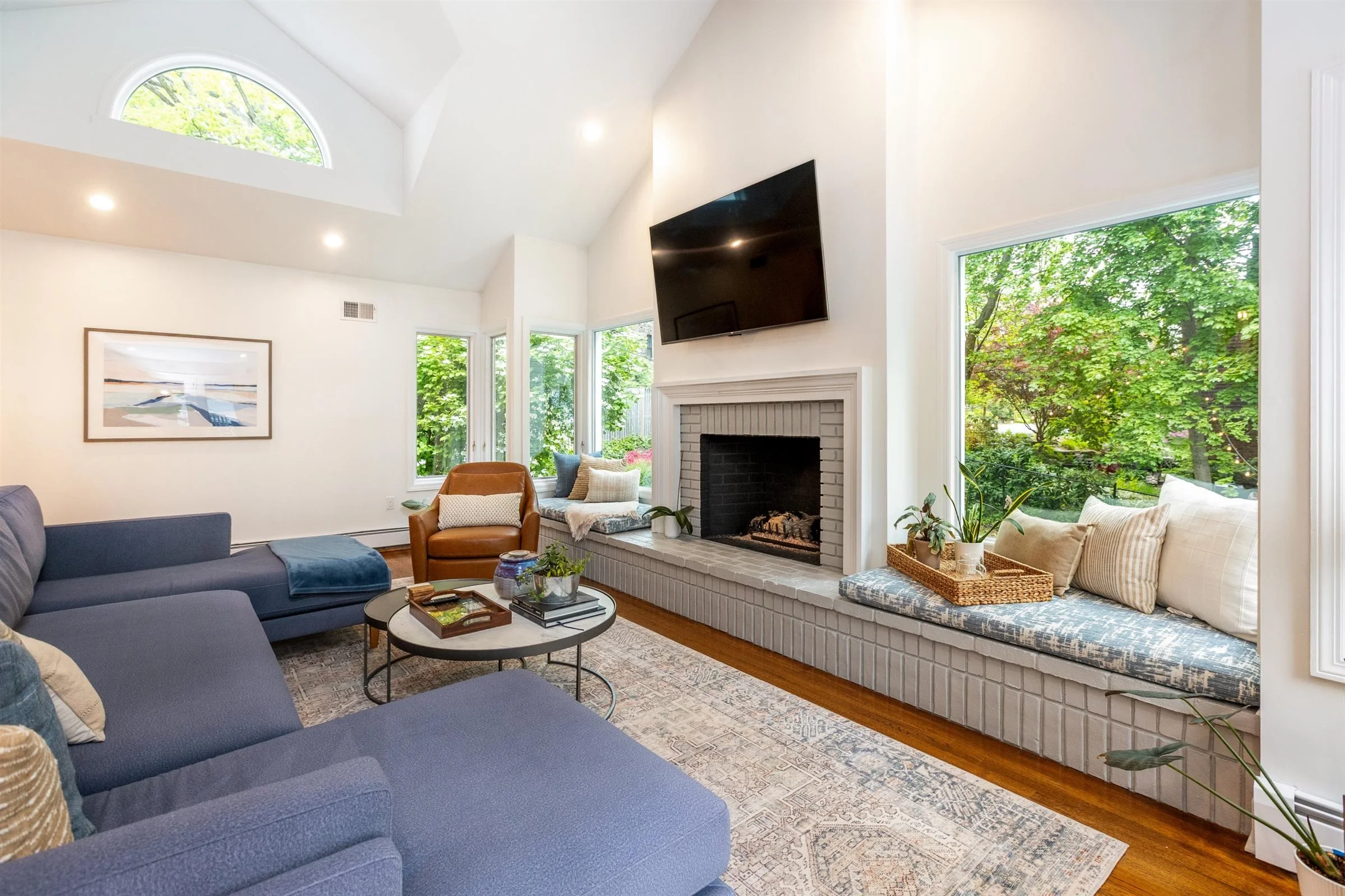 51-Family Room.jpg