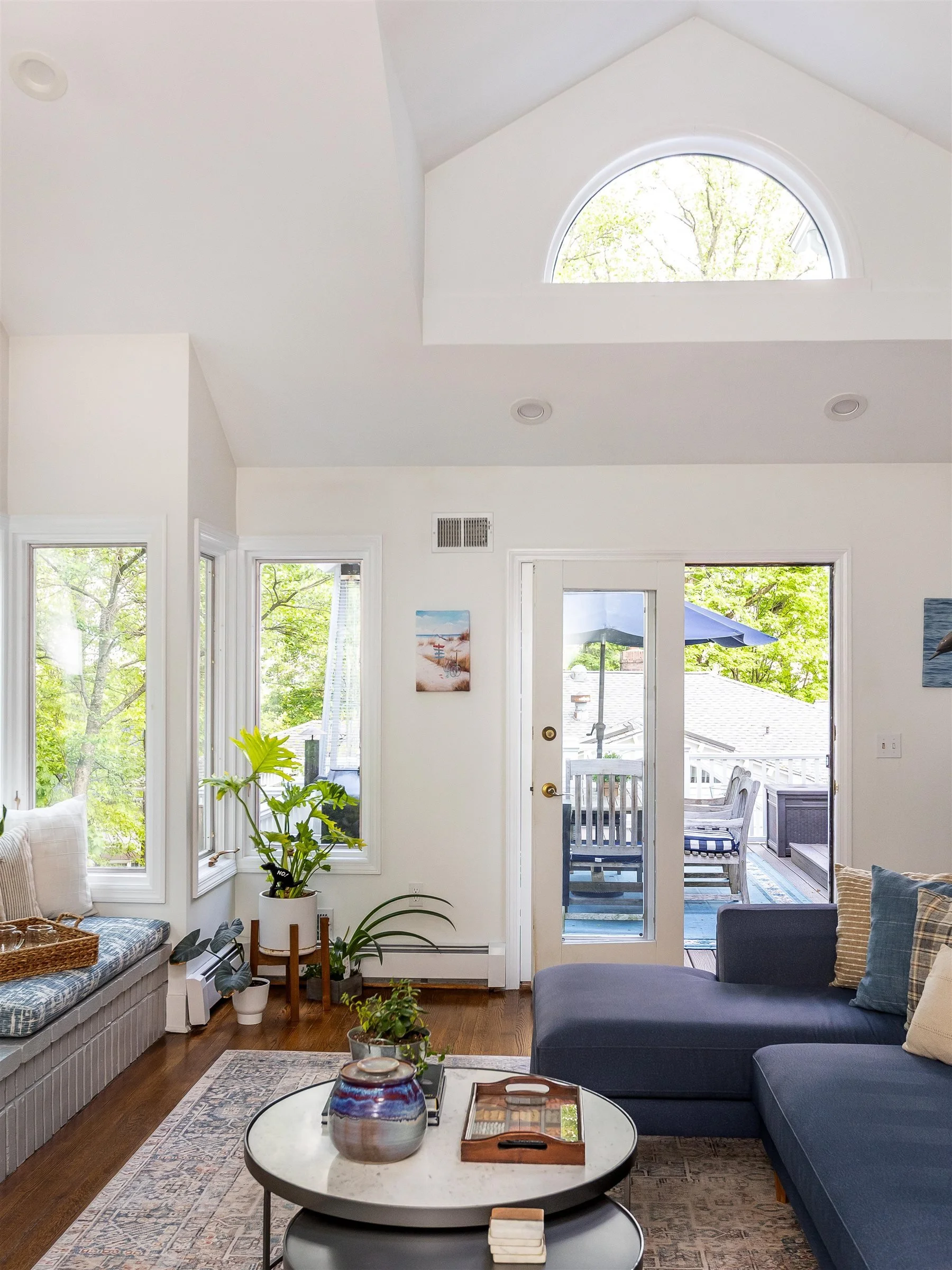 49-Family Room.jpg