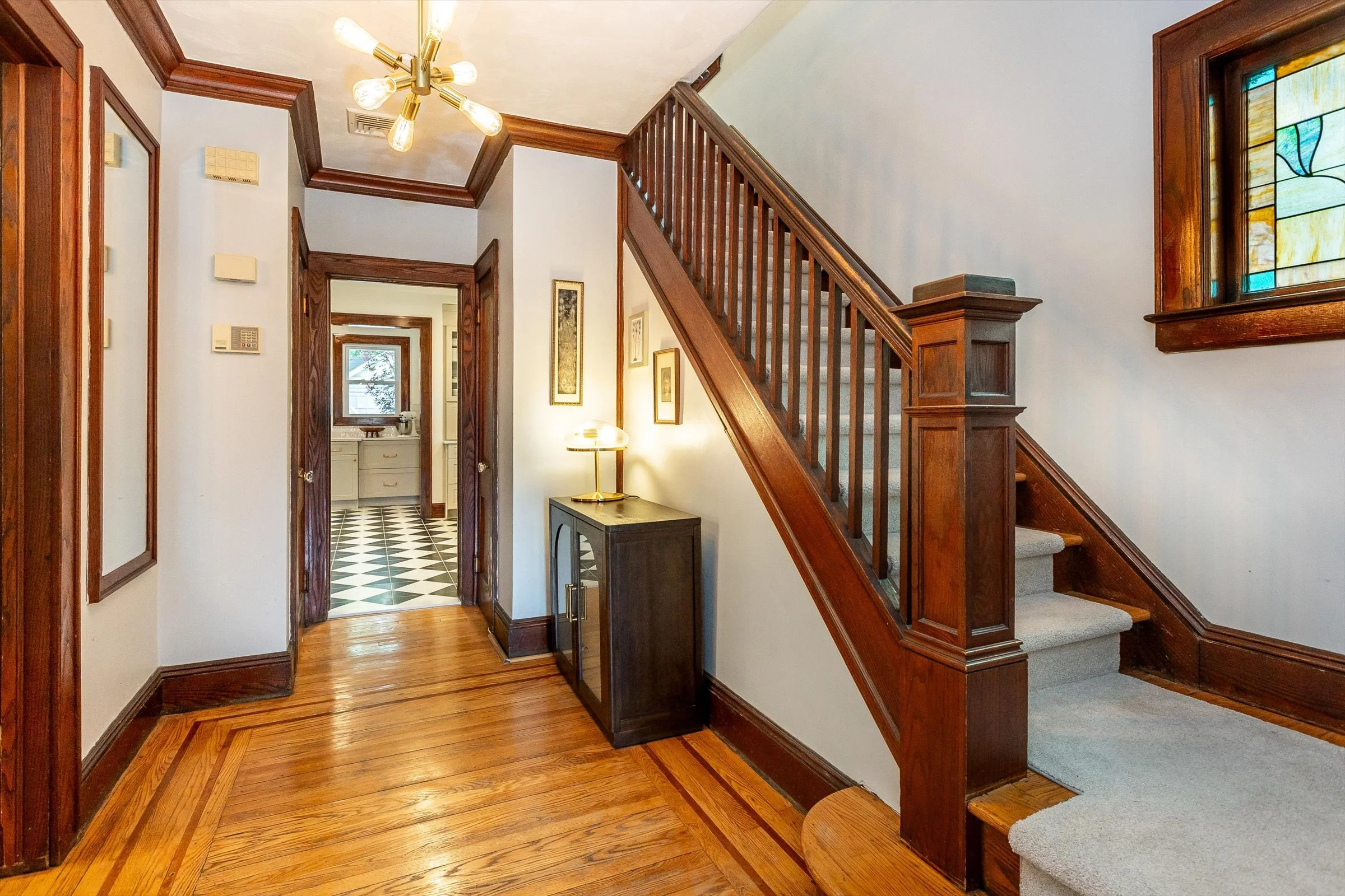 08-Foyer.jpg