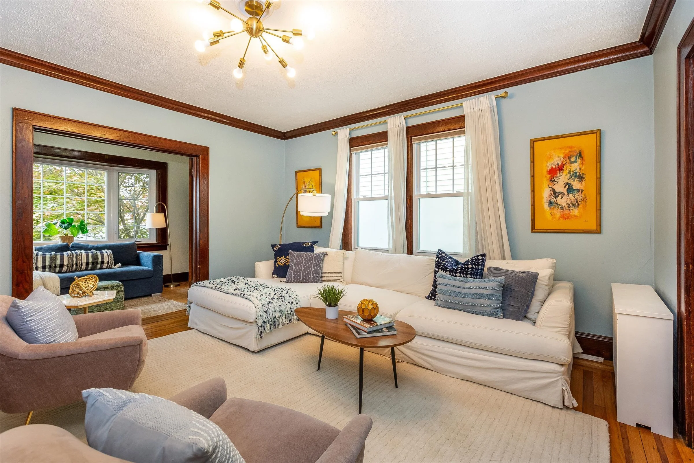 14-Living Room.jpg