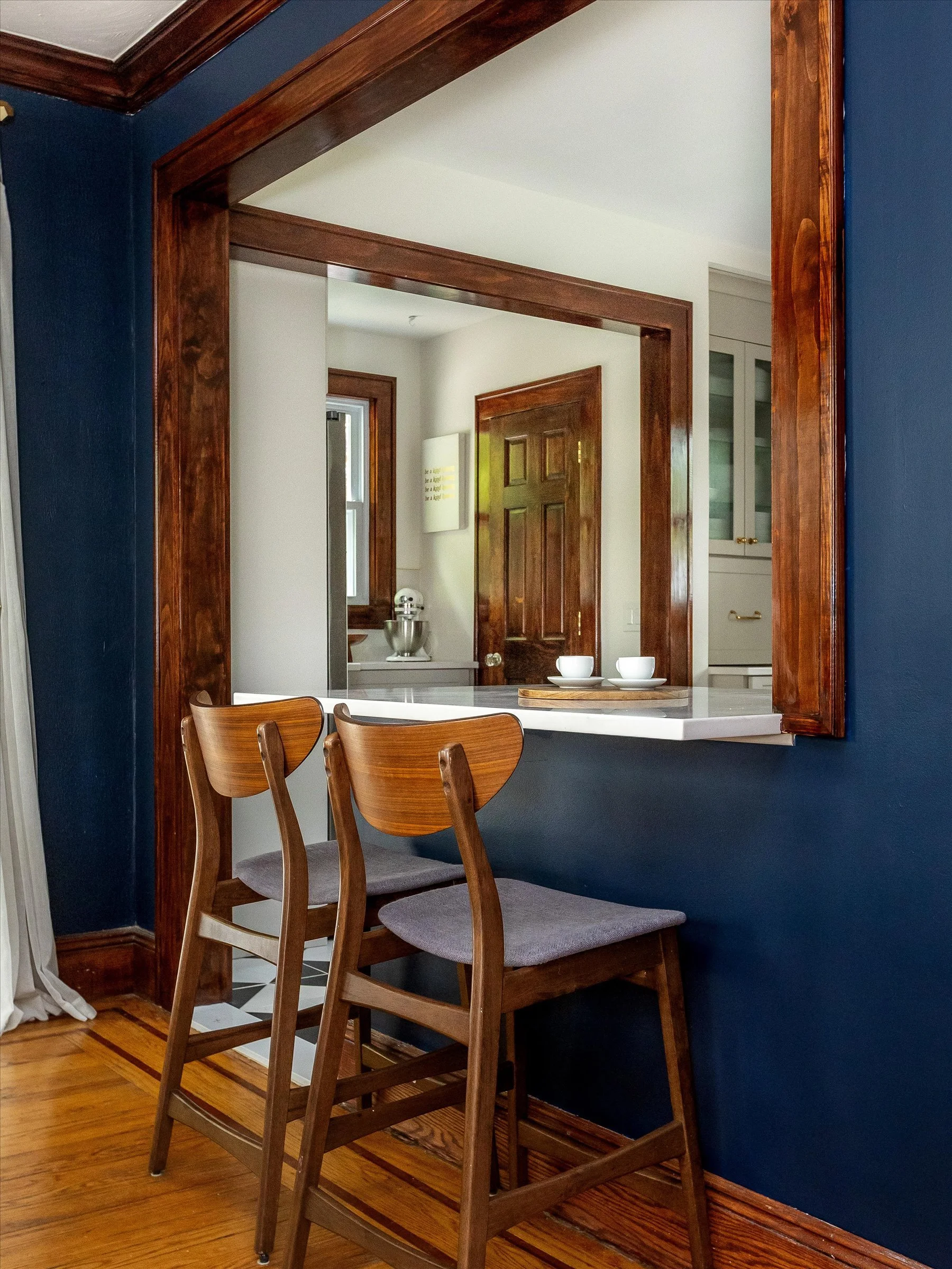 25-Dining Room.jpg