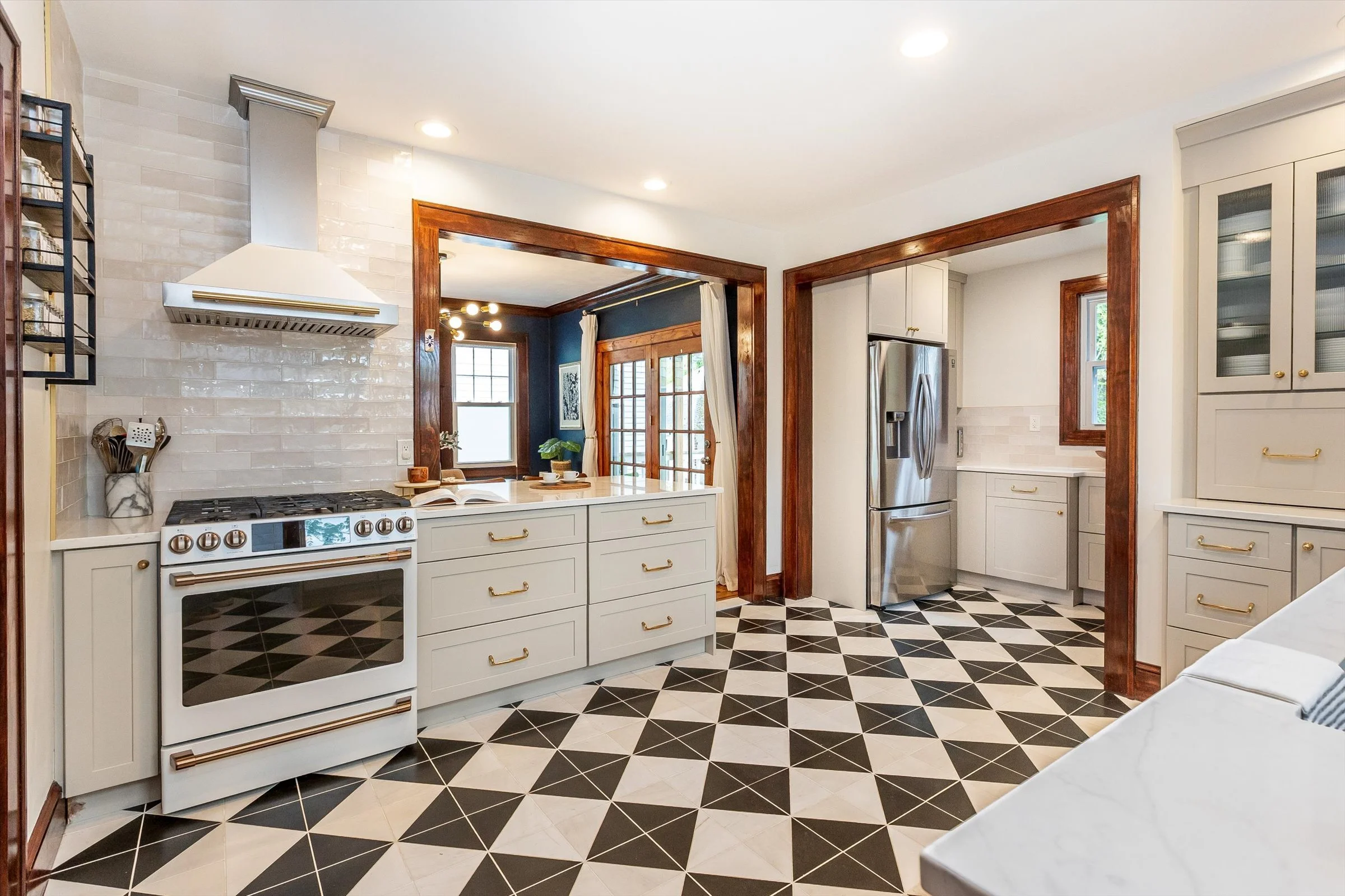 32-Kitchen.jpg
