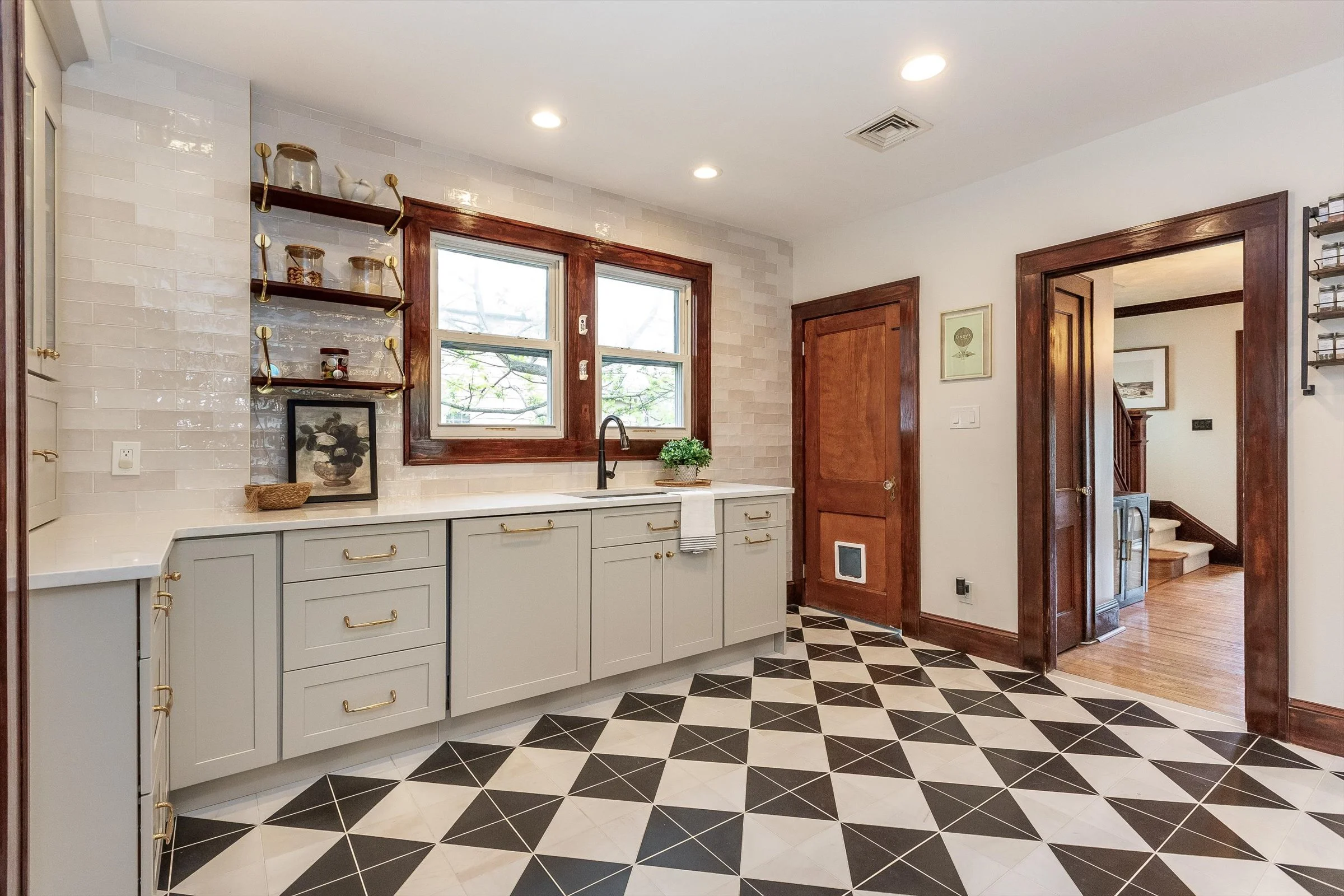 33-Kitchen.jpg