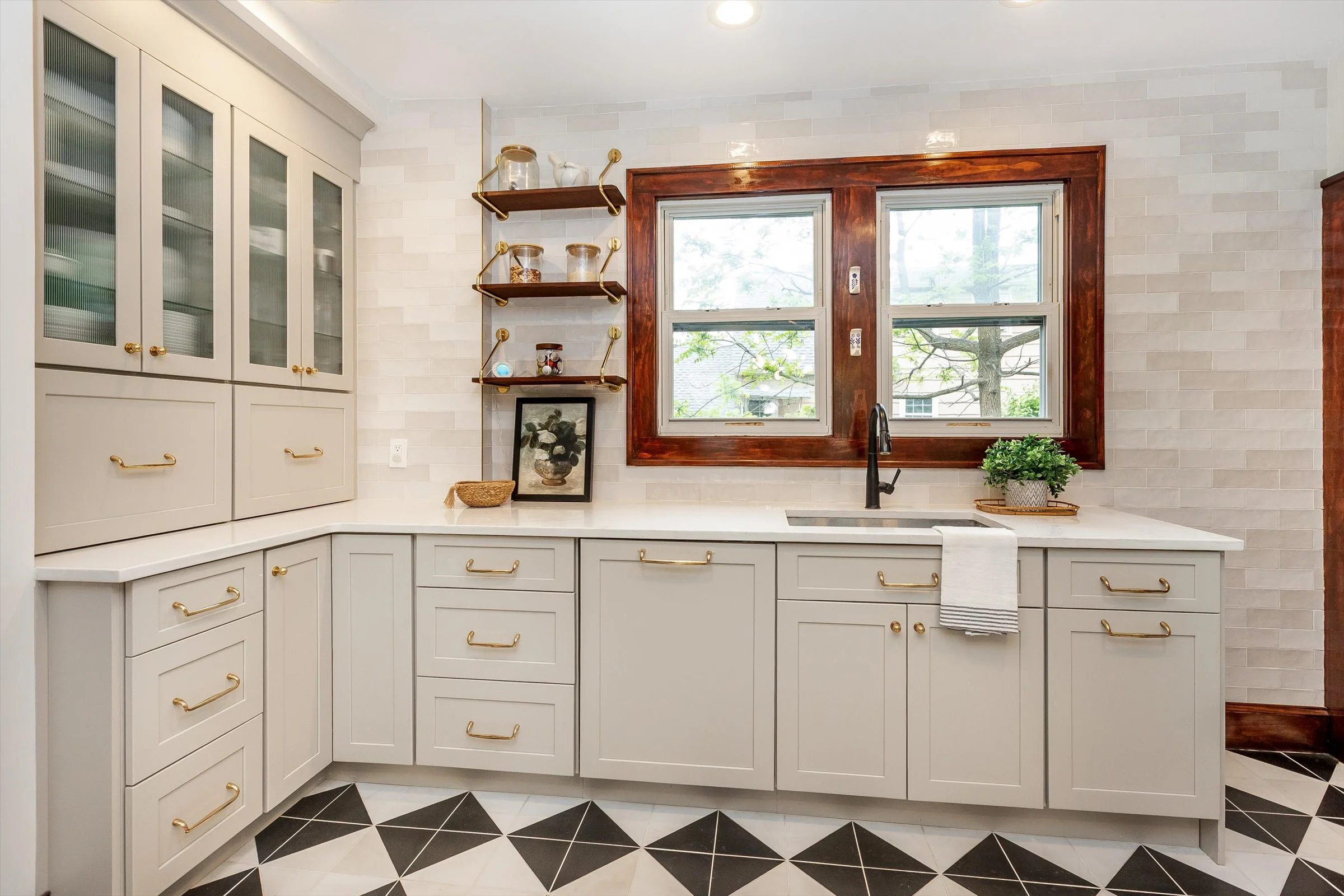 34-Kitchen.jpg