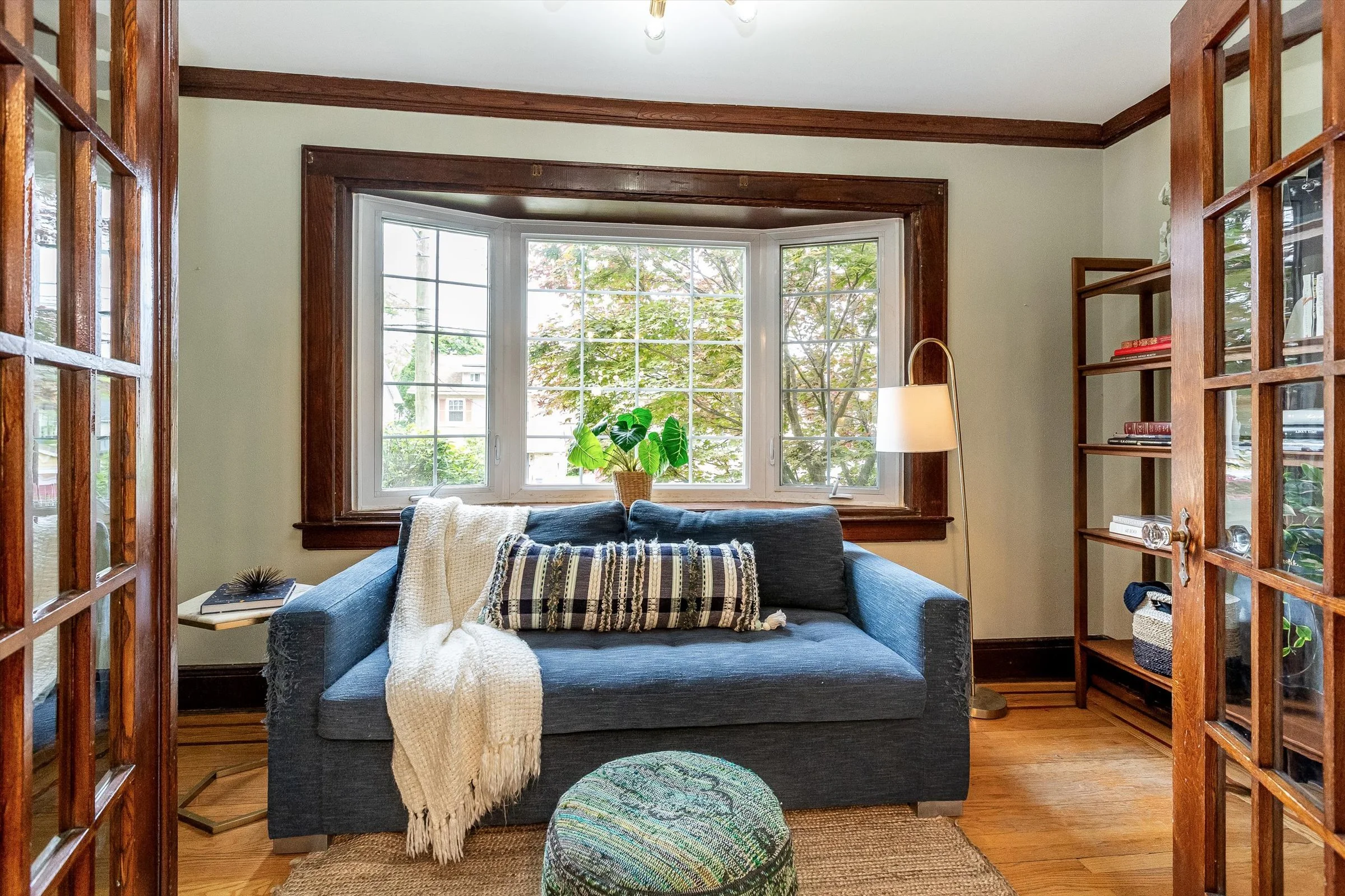 16-Sun Room.jpg
