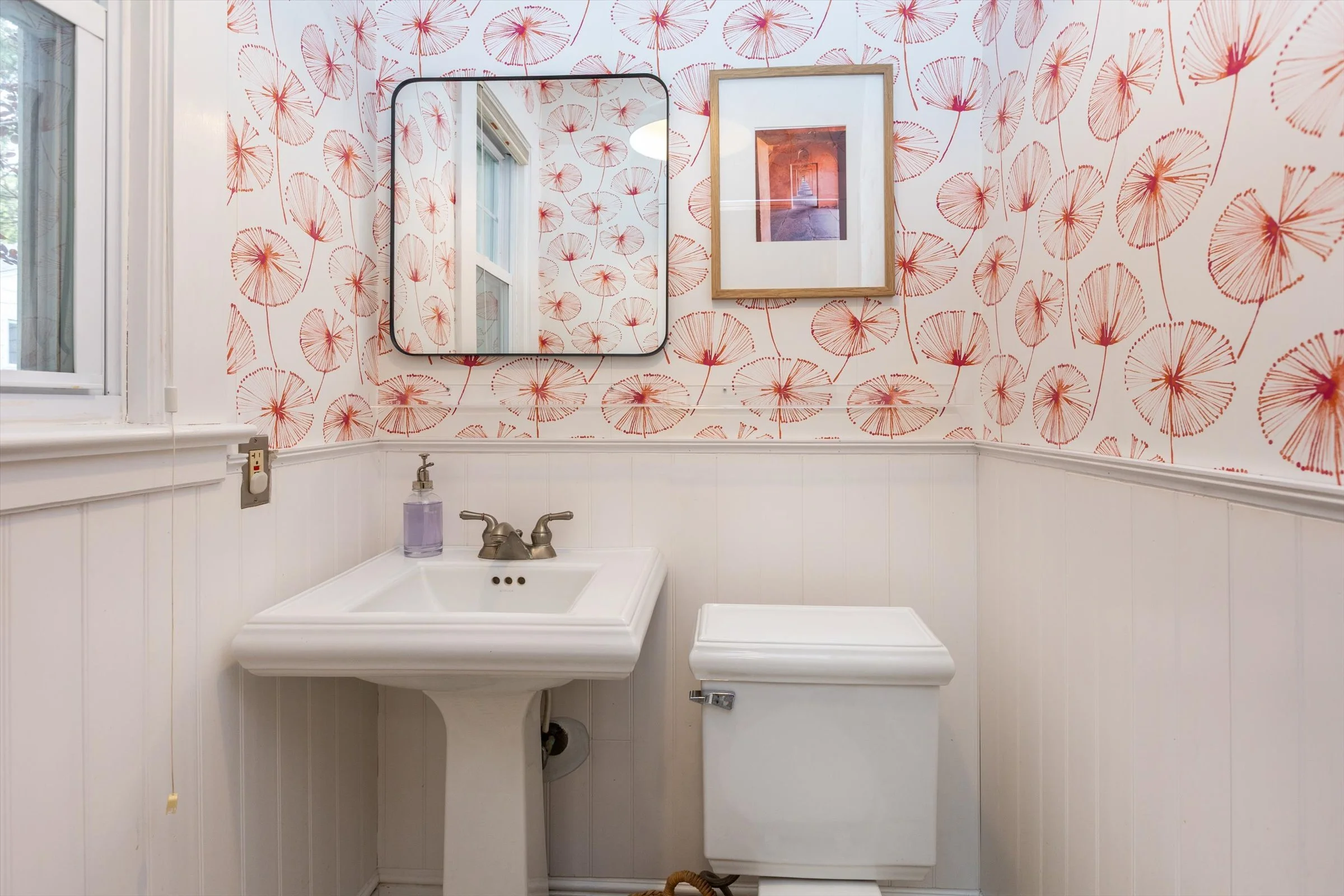 37-Powder Room.jpg