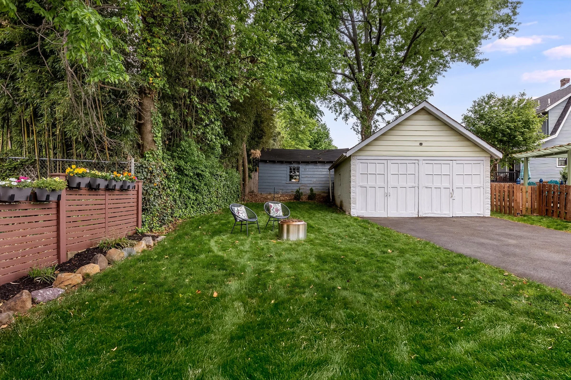 57-Backyard.jpg