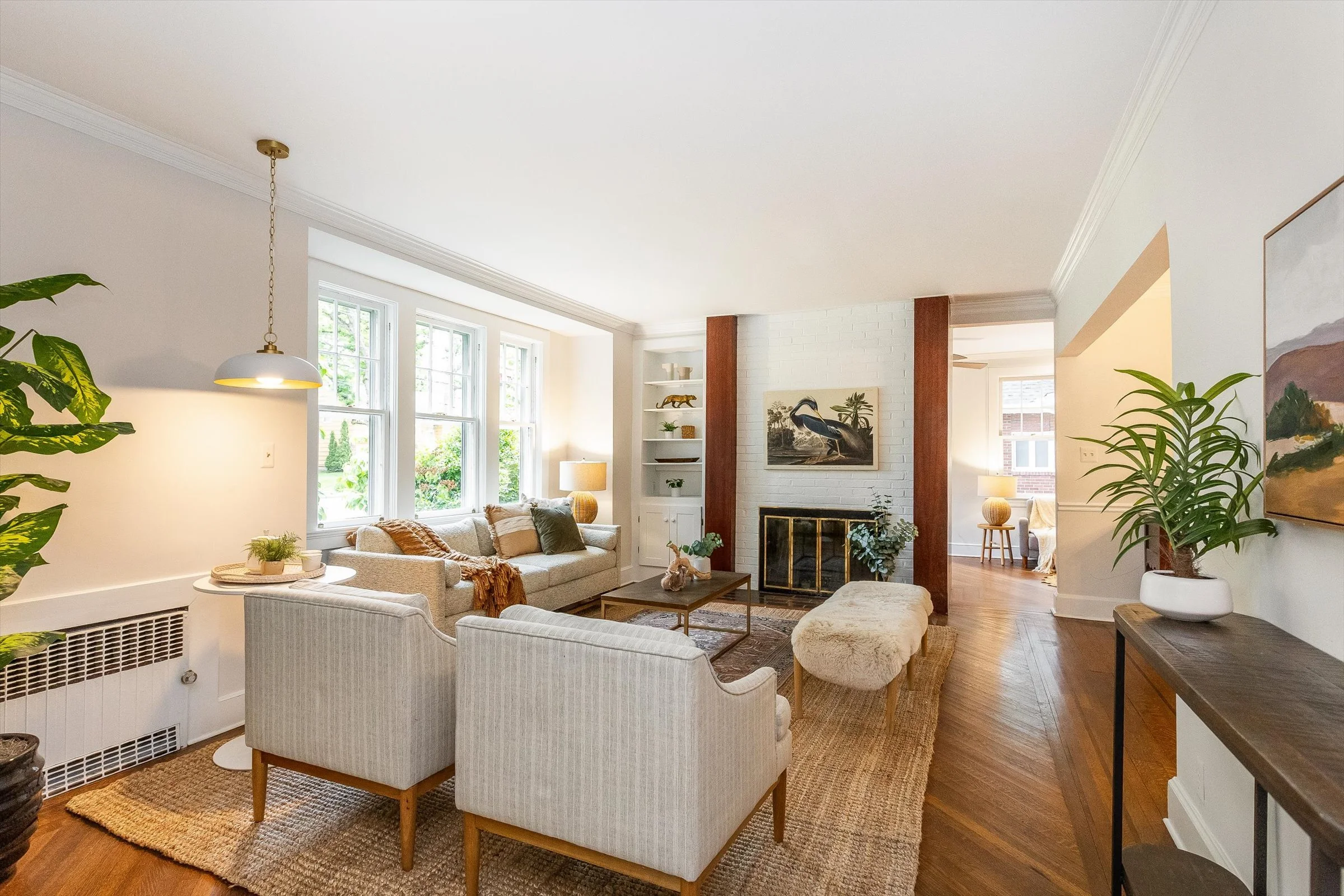 08-Living Room.jpg