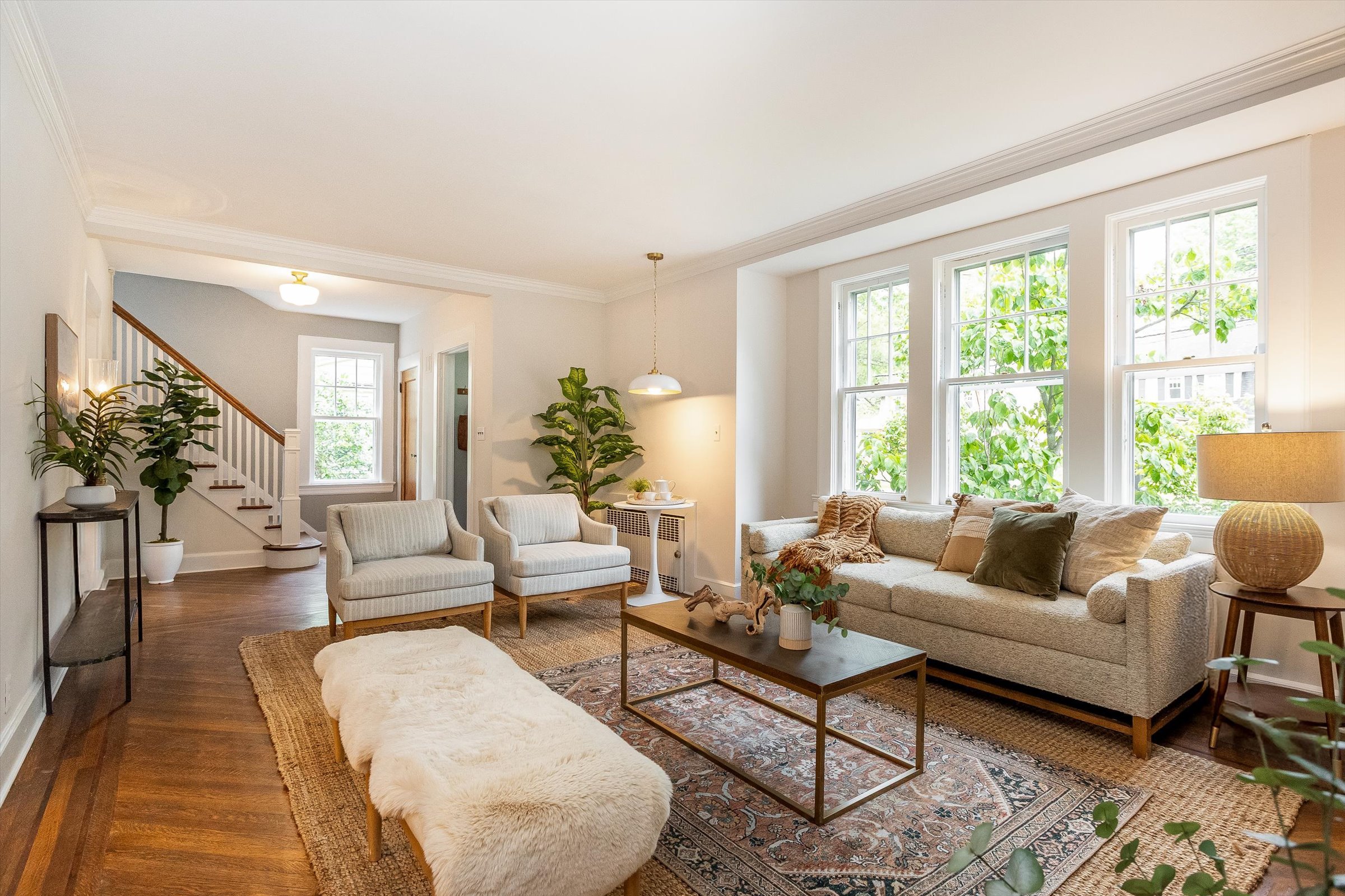 14-Living Room.jpg