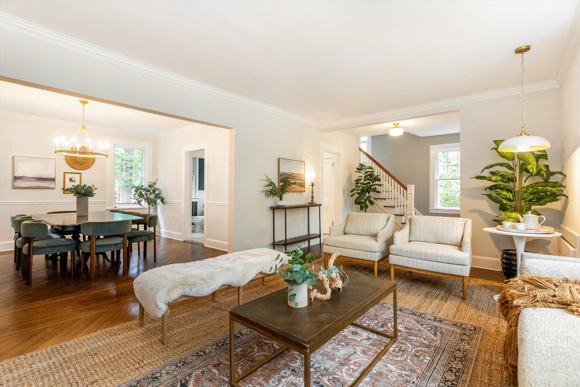 17-Living Room.jpg