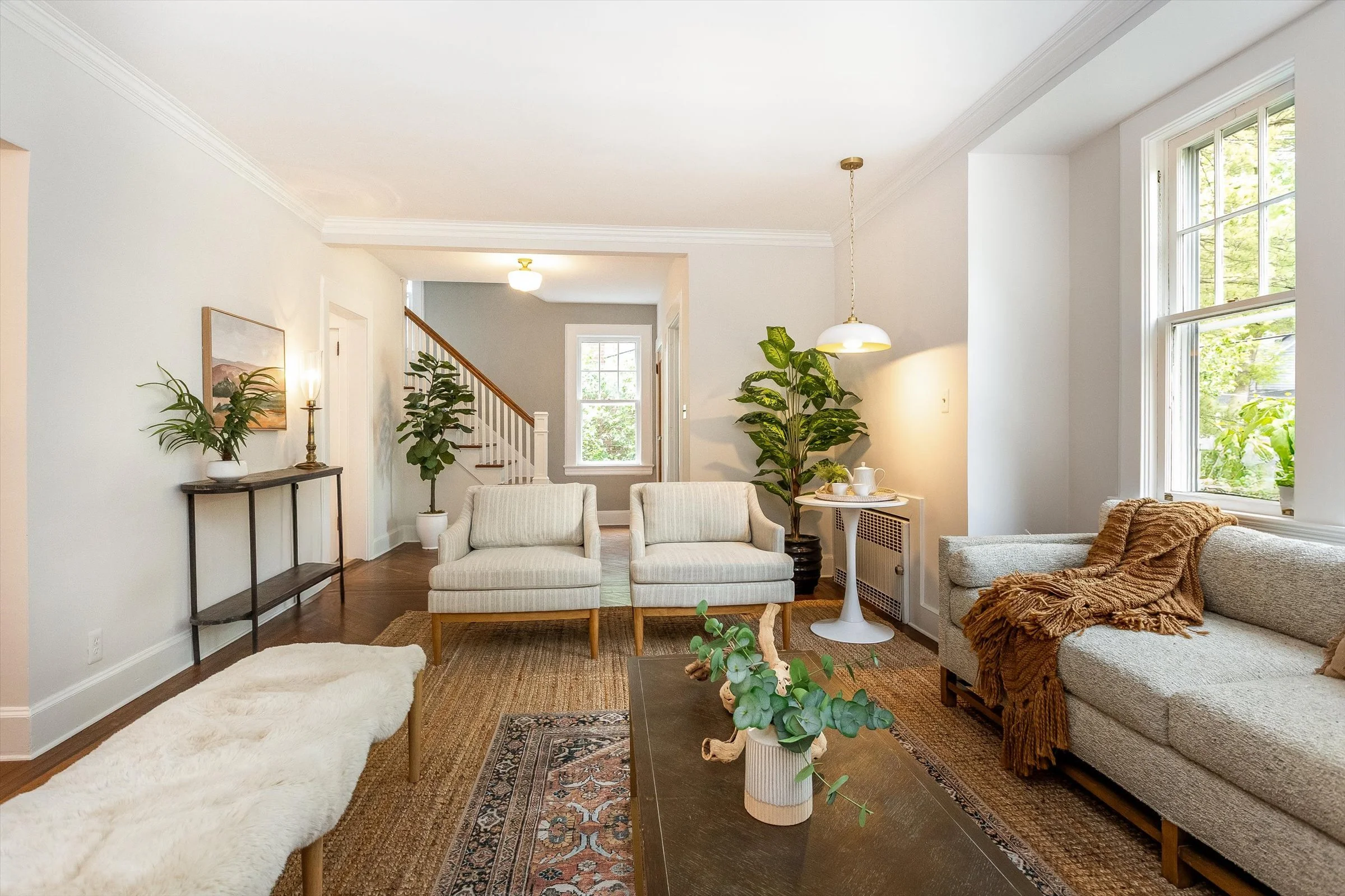 18-Living Room.jpg