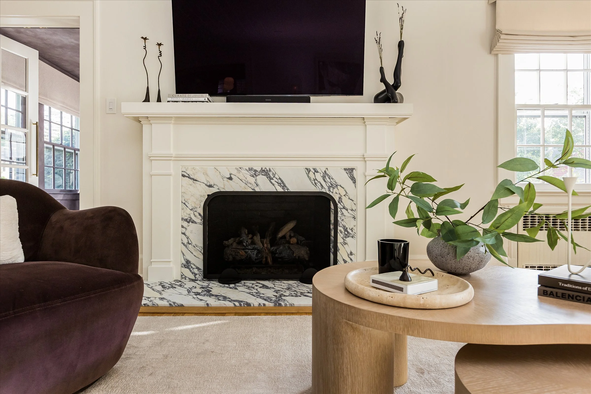 09-Living Room.jpg