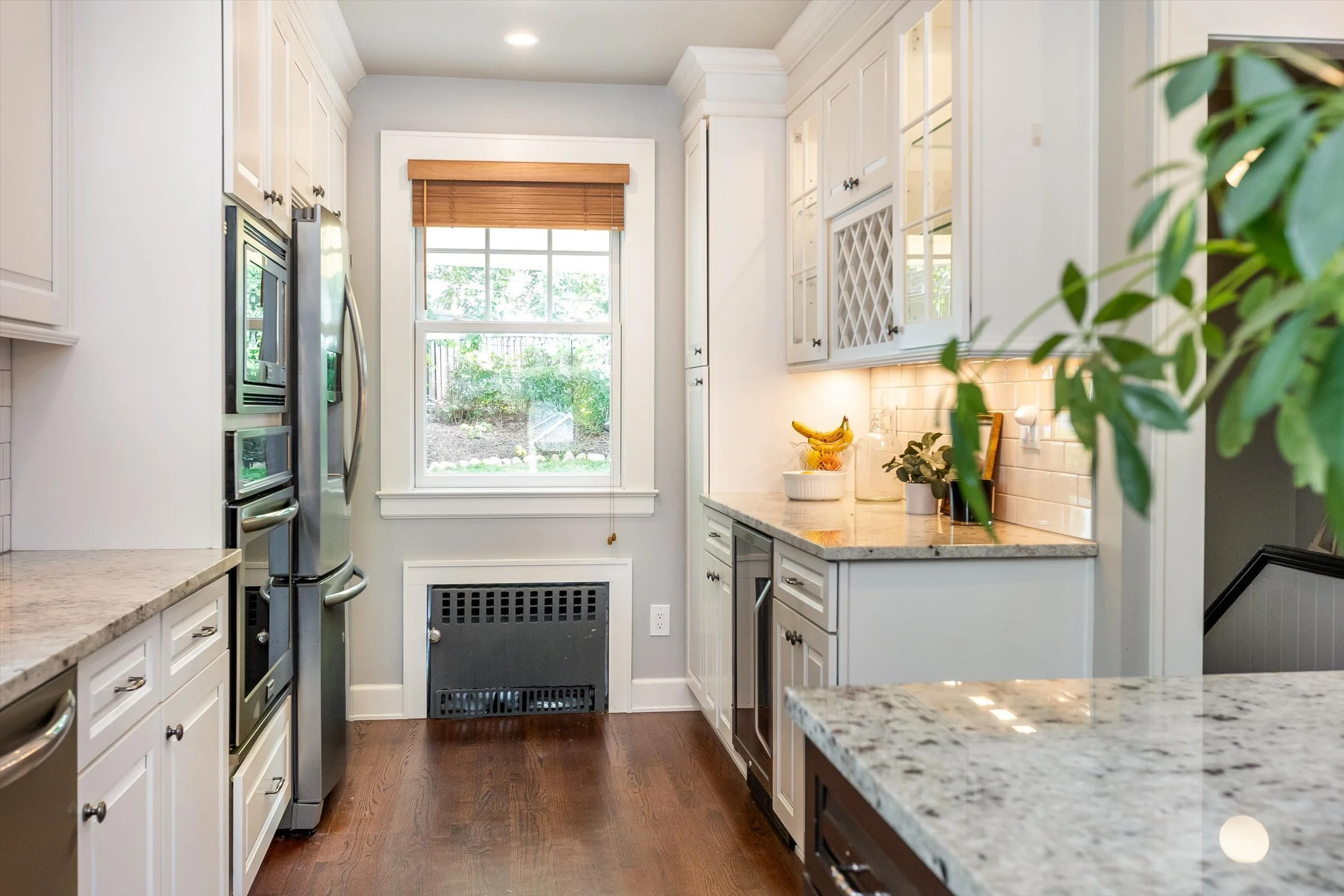 32-Kitchen.jpg
