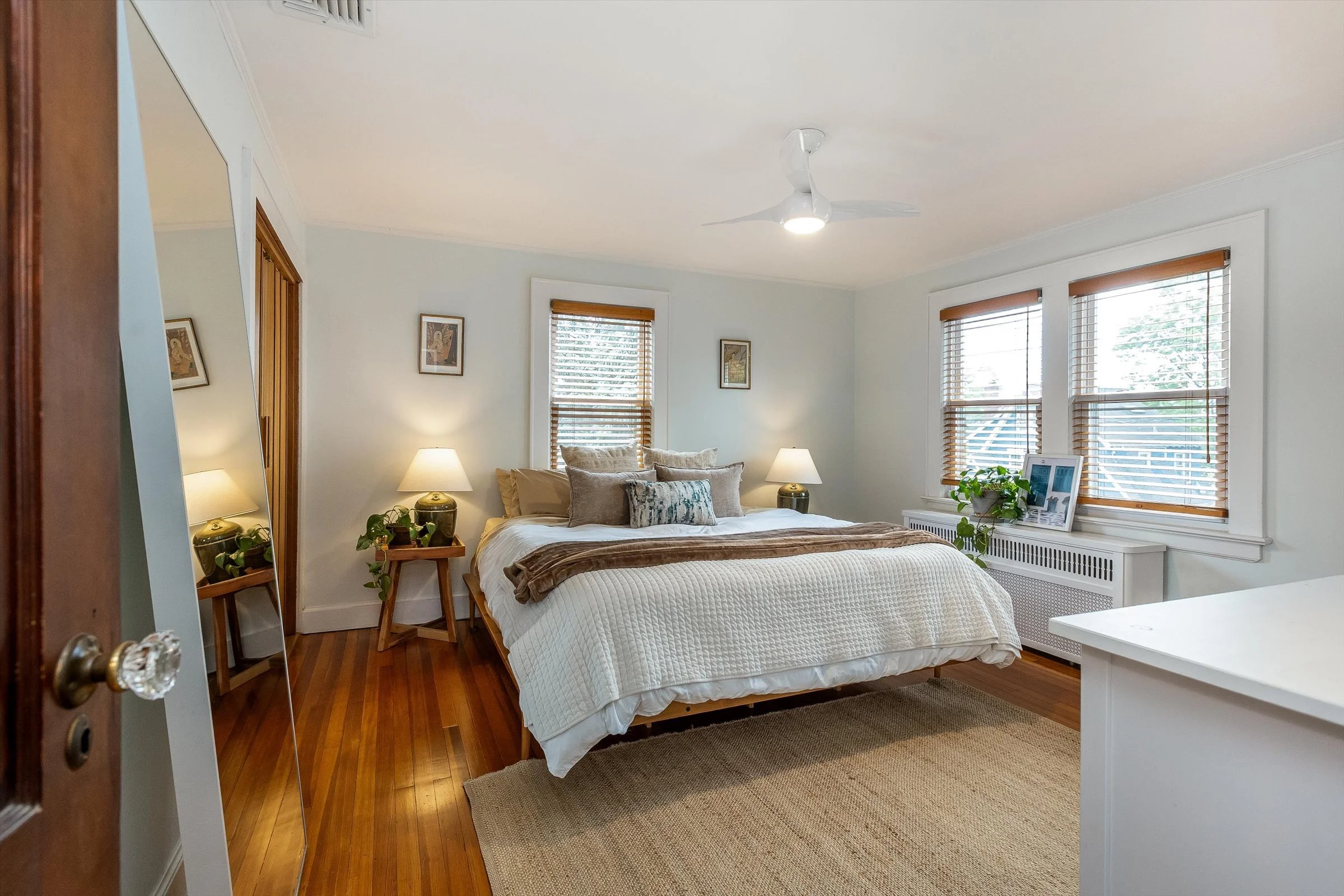 36-Primary Bedroom.jpg