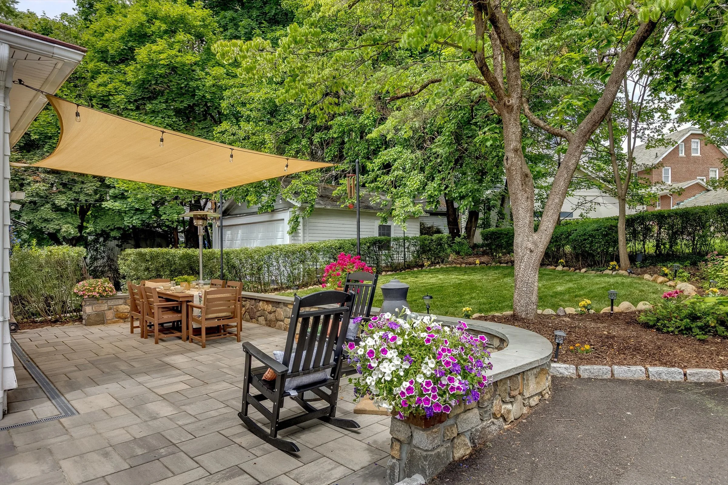 51-Back Patio.jpg