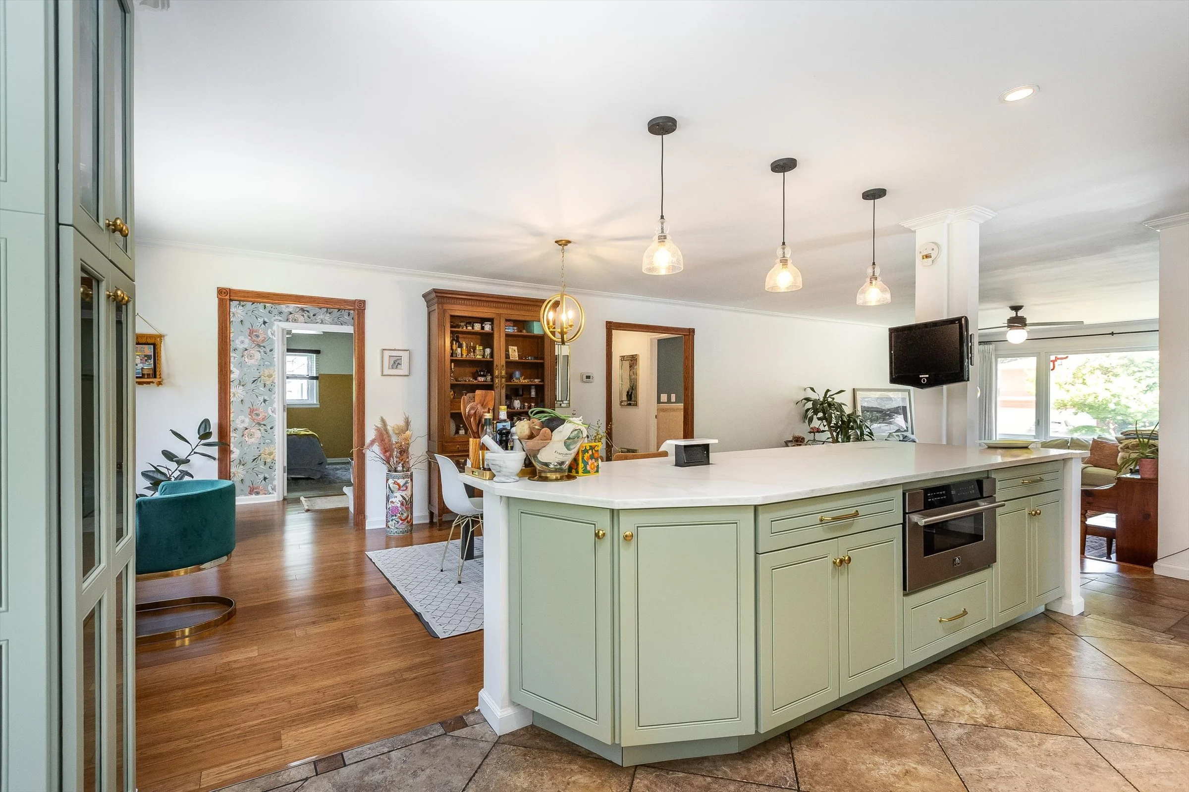 14-Kitchen.jpg