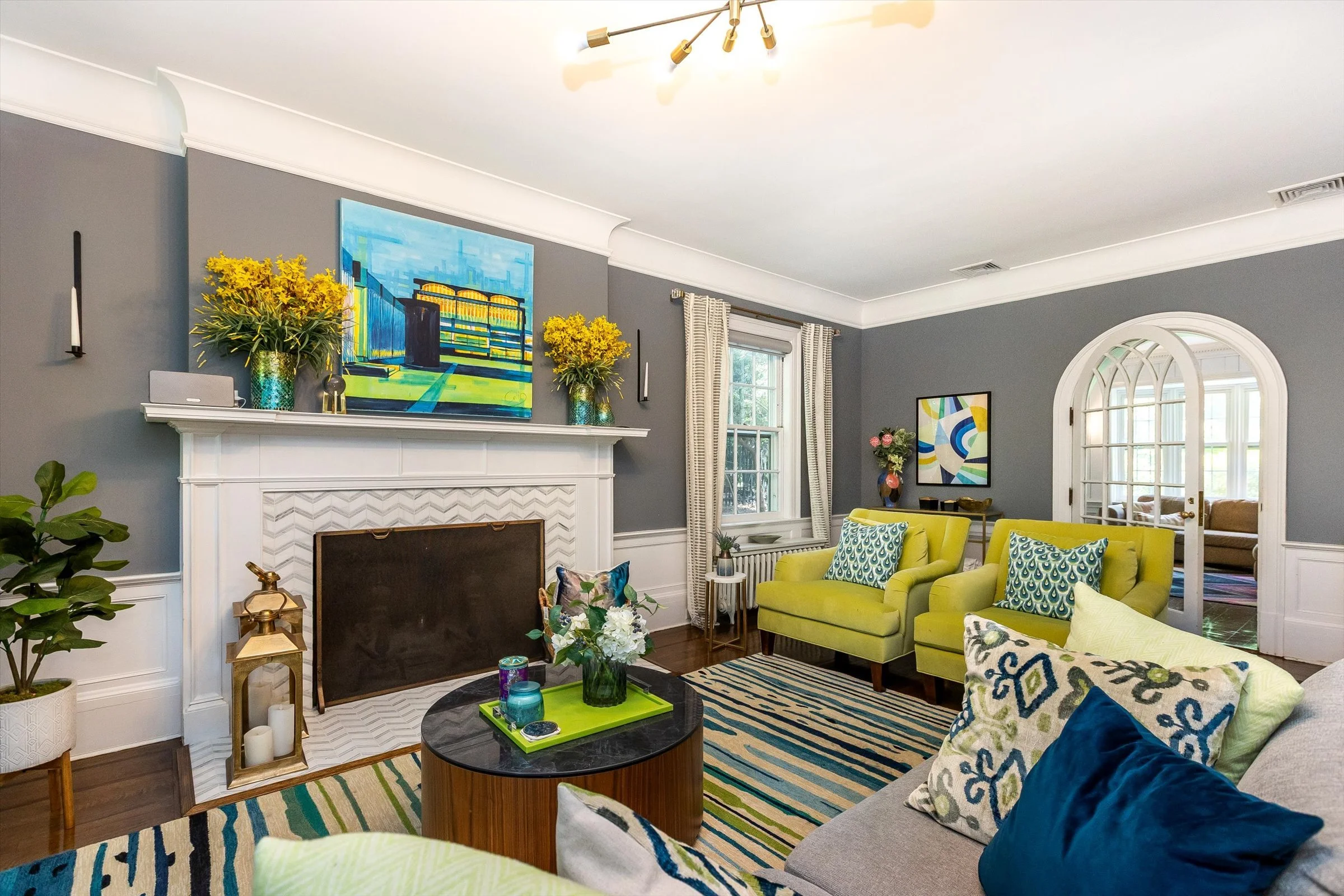 09-Living Room.jpg