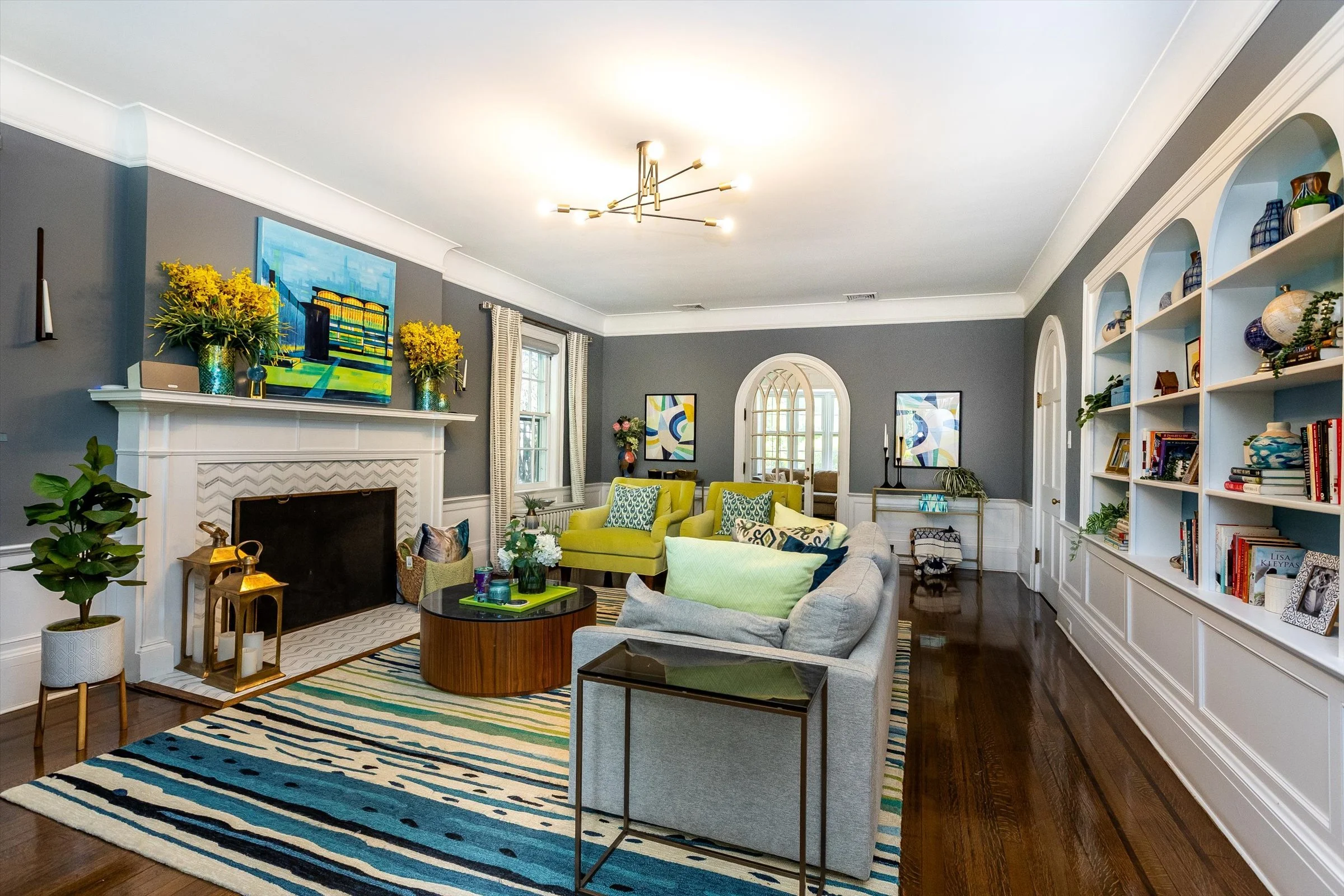 07-Living Room.jpg