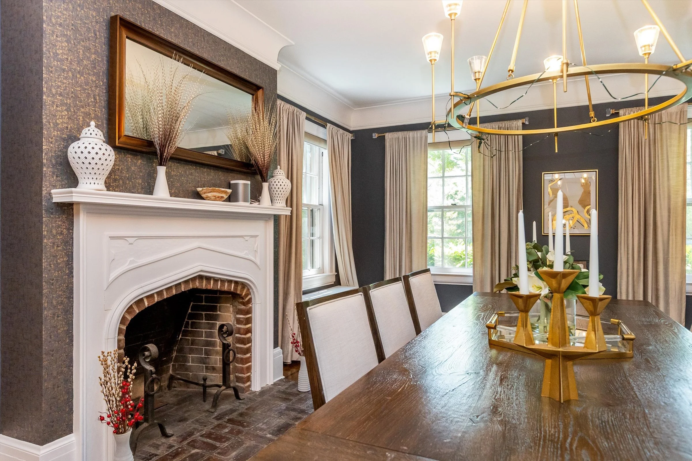 16-Dining Room.jpg