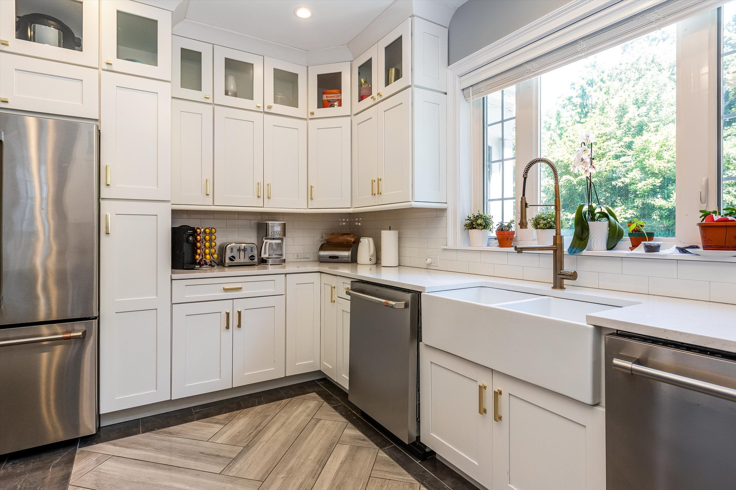 19-Kitchen.jpg