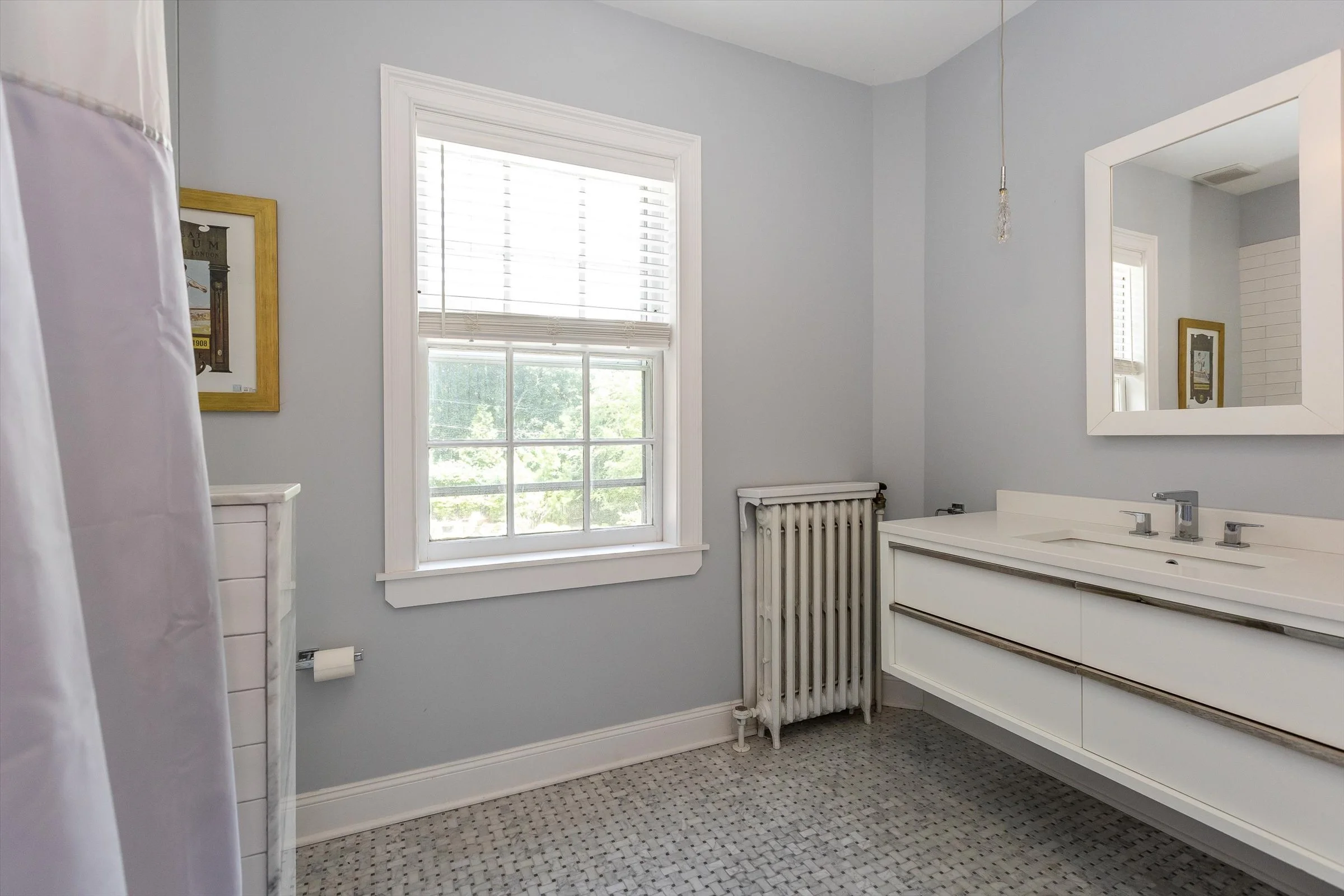 35-Bathroom.jpg