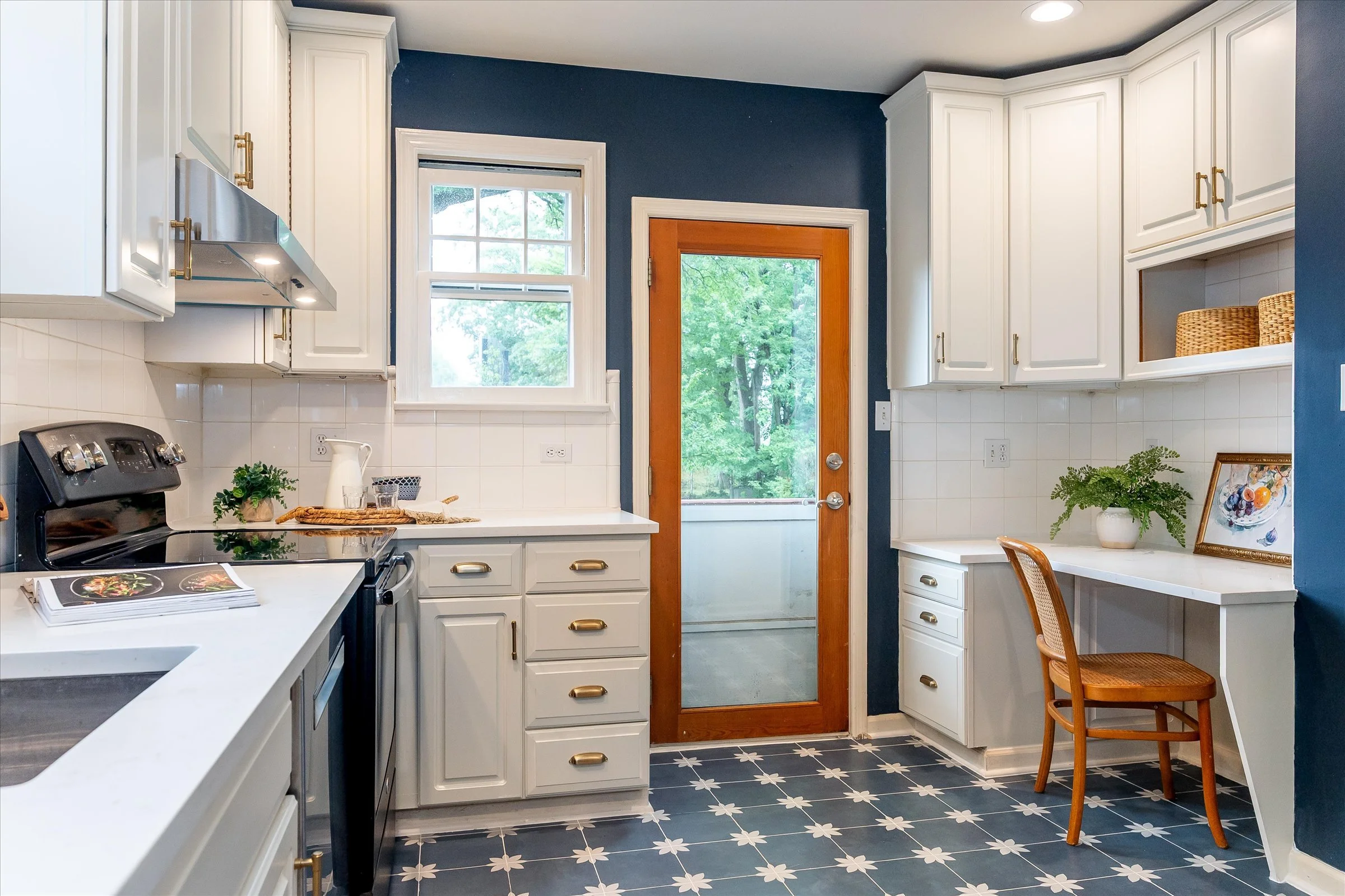 66-Kitchen 4.jpg