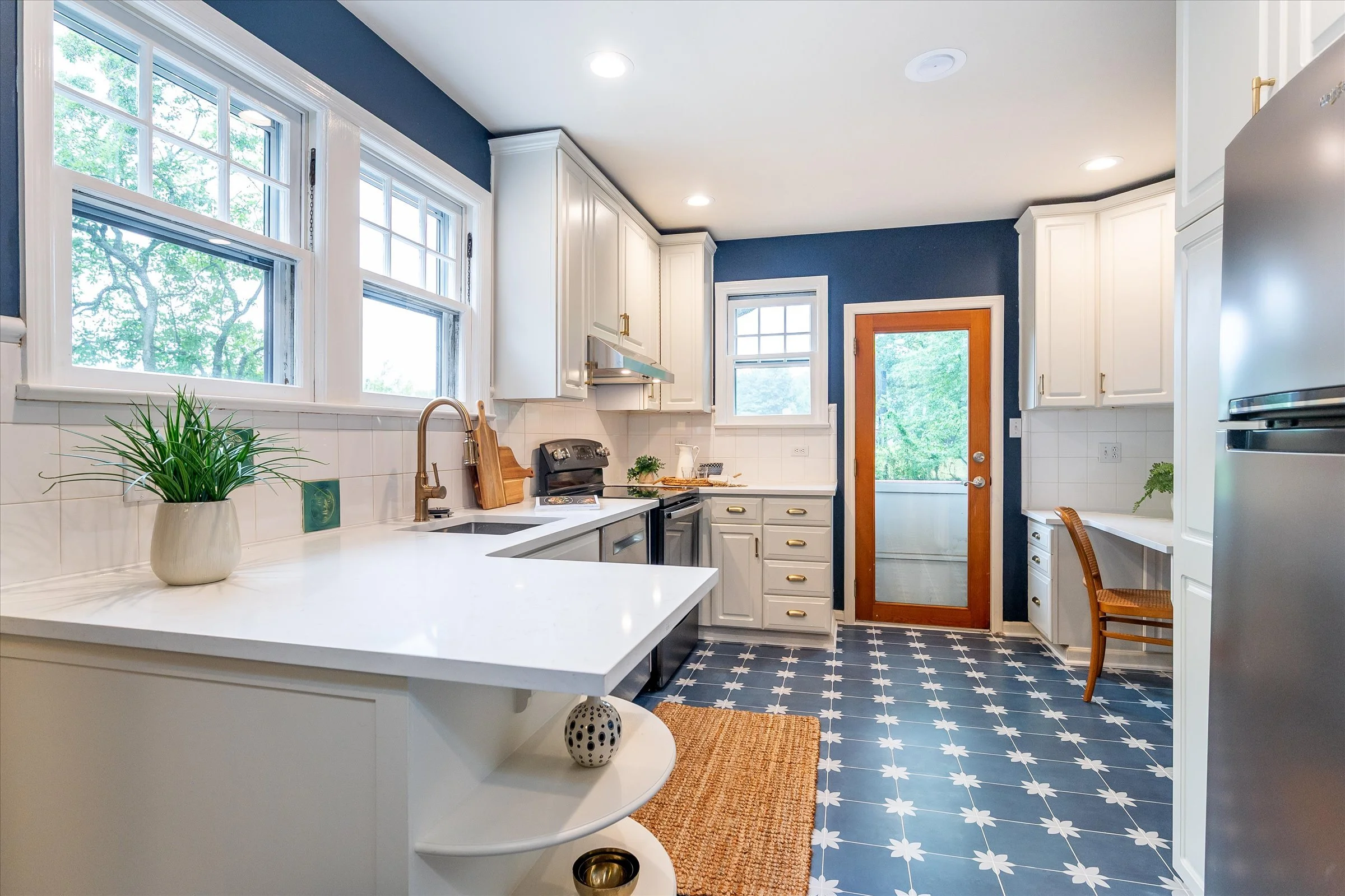 68-Kitchen 2.jpg