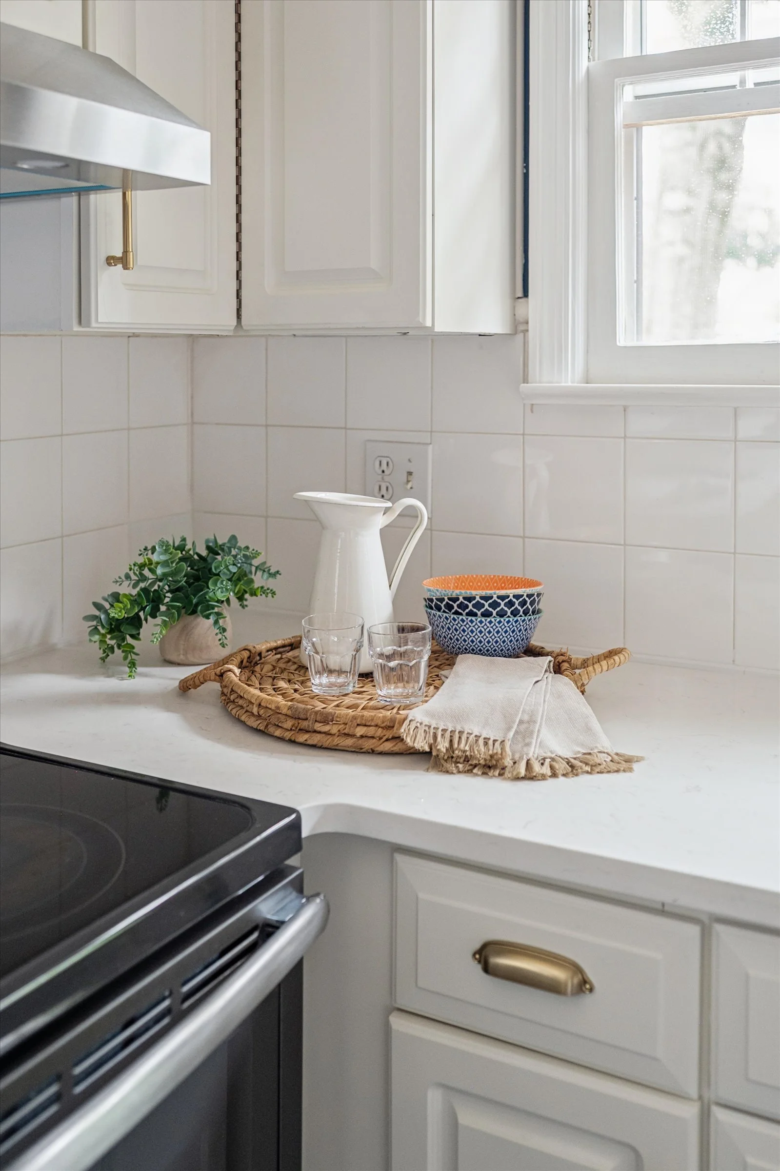 17-LS Kitchen 1.jpg